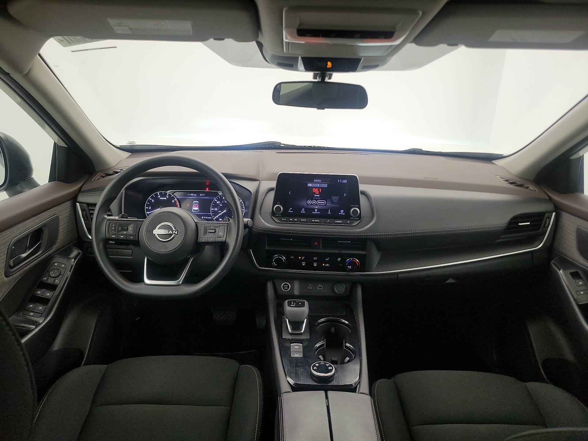 Thumbnail: 2023 Nissan Rogue - 9