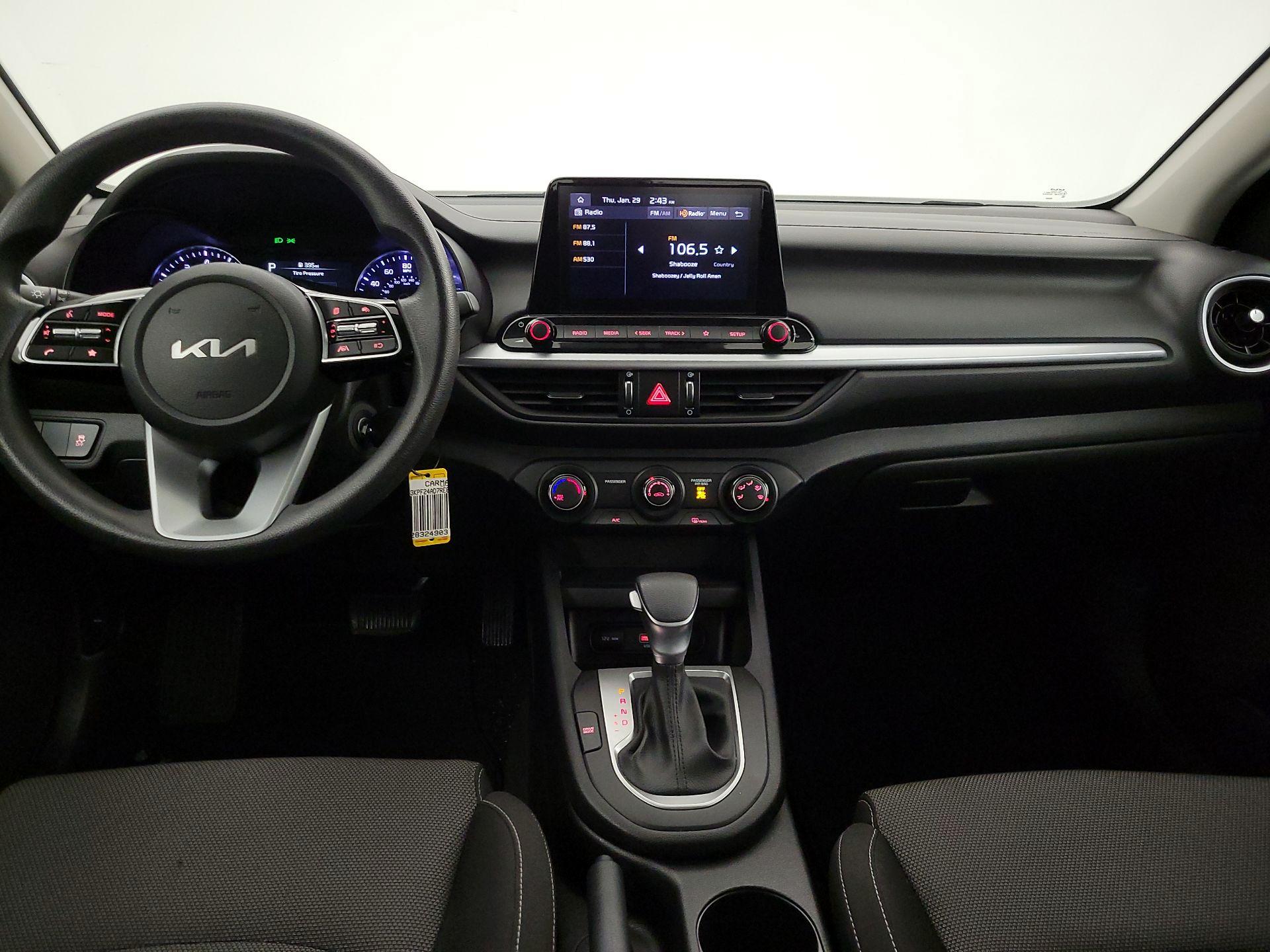 Thumbnail: 2024 Kia Forte - 9