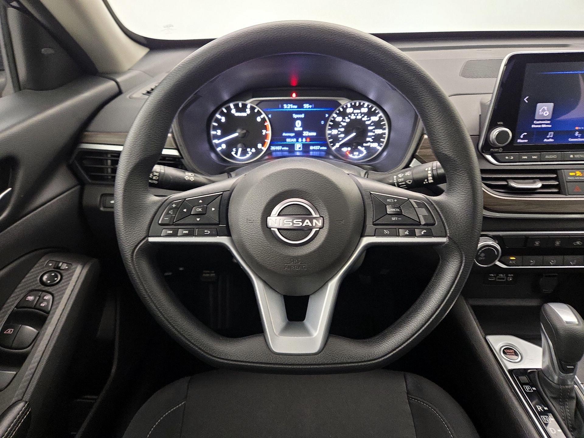 Thumbnail: 2025 Nissan Altima - 10