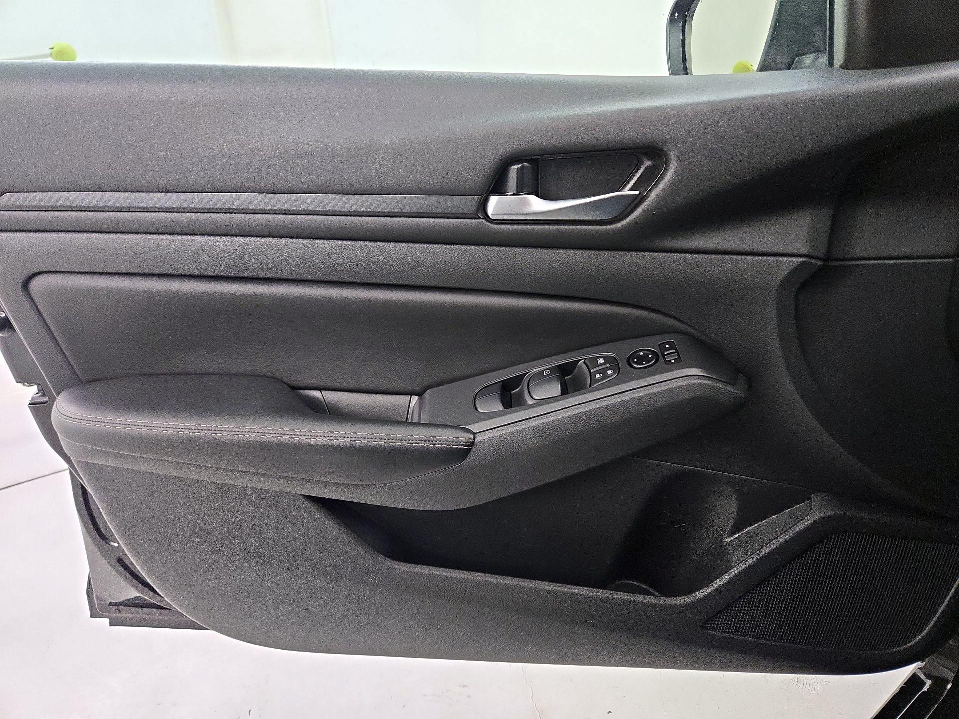 Thumbnail: 2025 Nissan Altima - 12