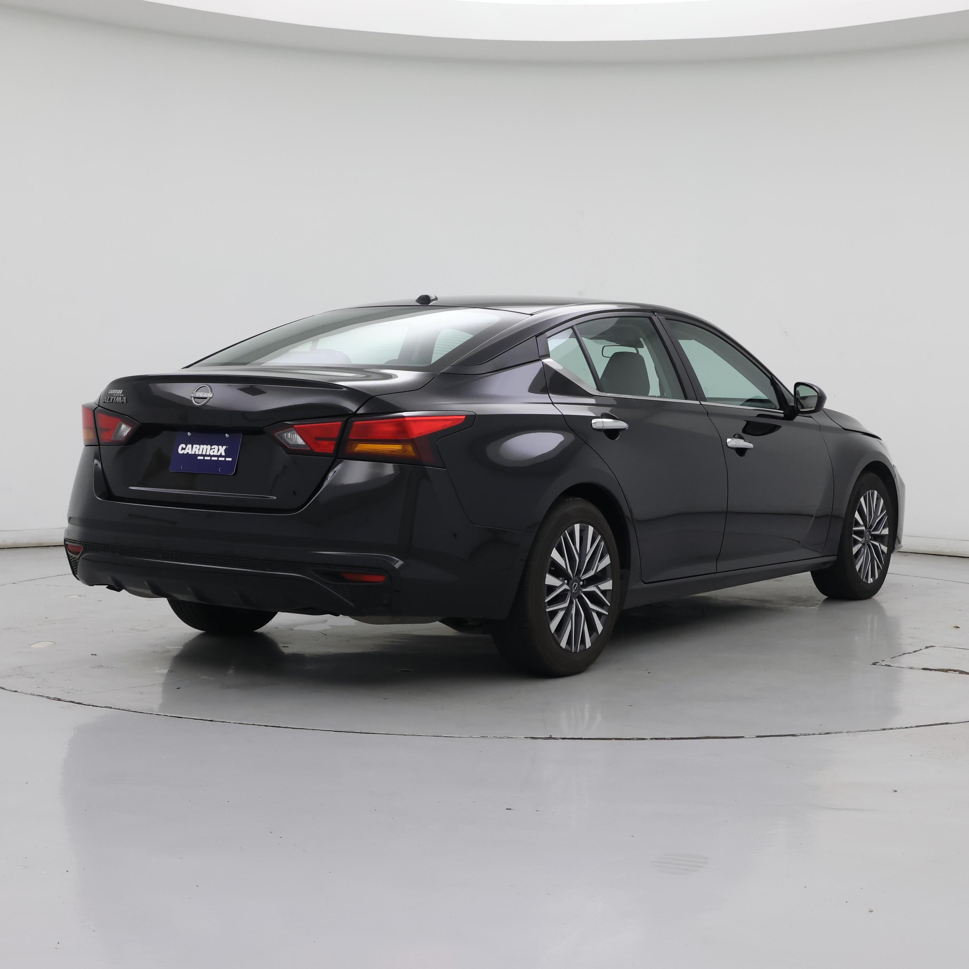 Thumbnail: 2025 Nissan Altima - 8