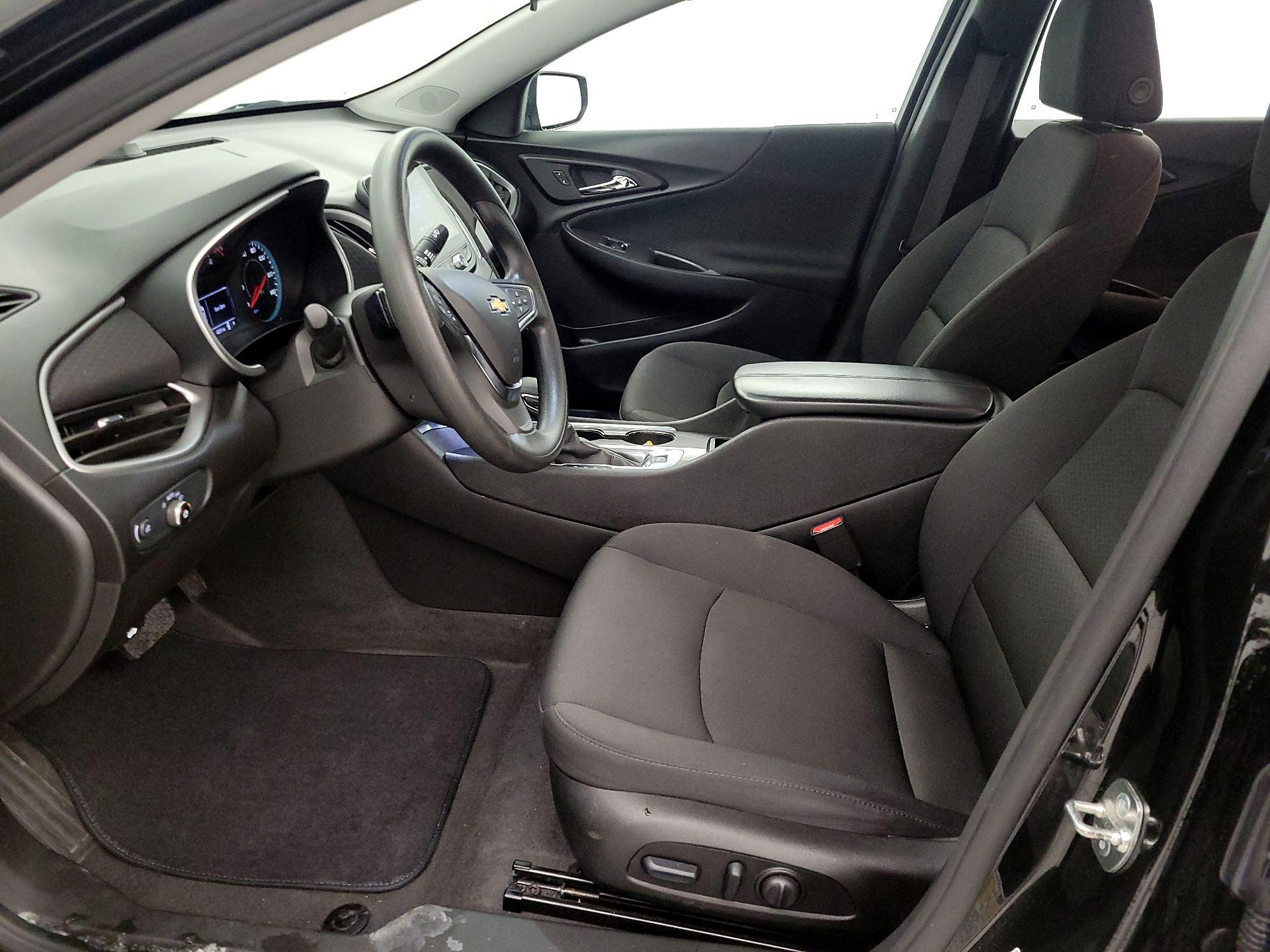 Thumbnail: 2024 Chevrolet Malibu - 11