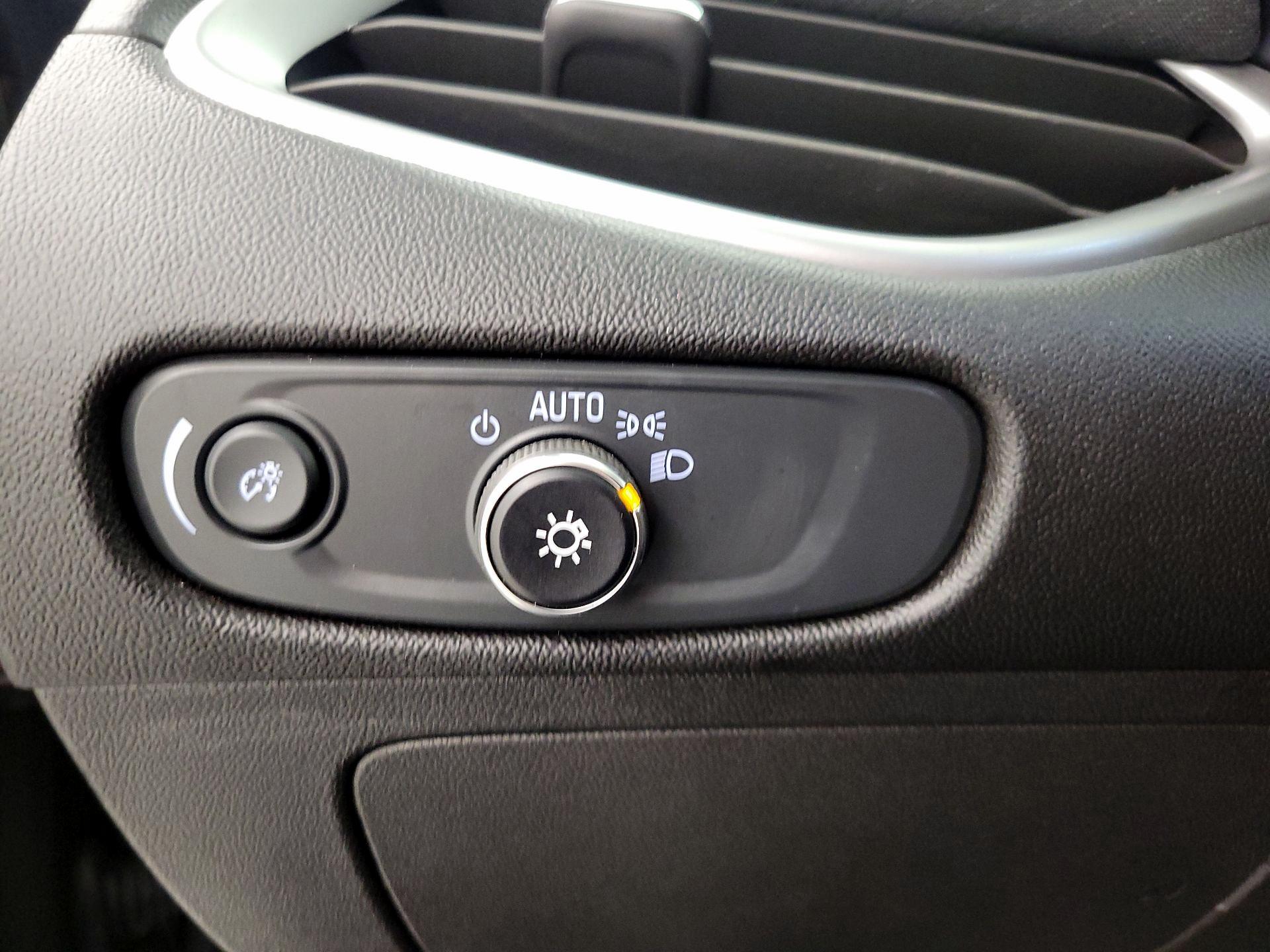 Thumbnail: 2024 Chevrolet Malibu - 13