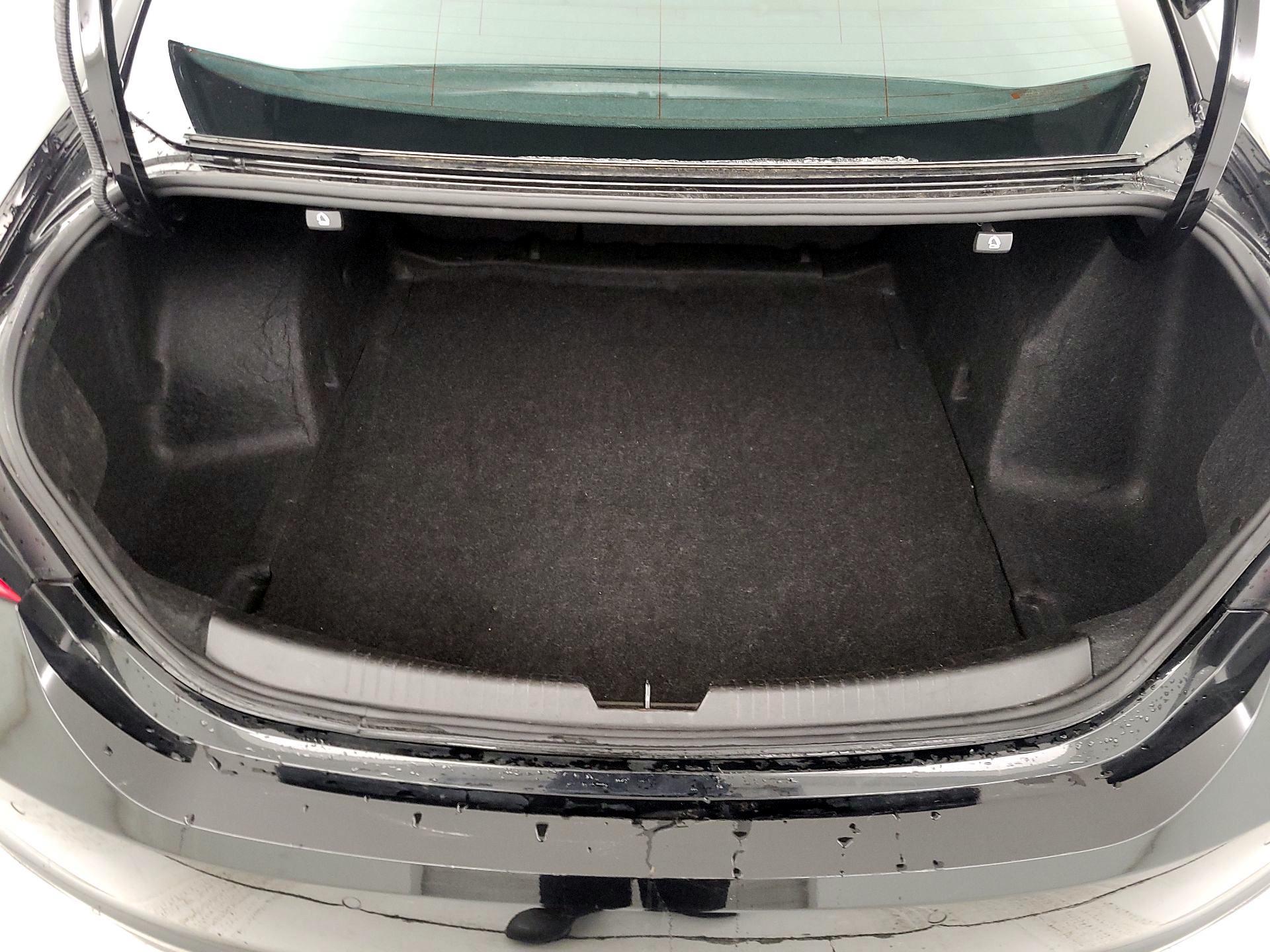 Thumbnail: 2024 Chevrolet Malibu - 20