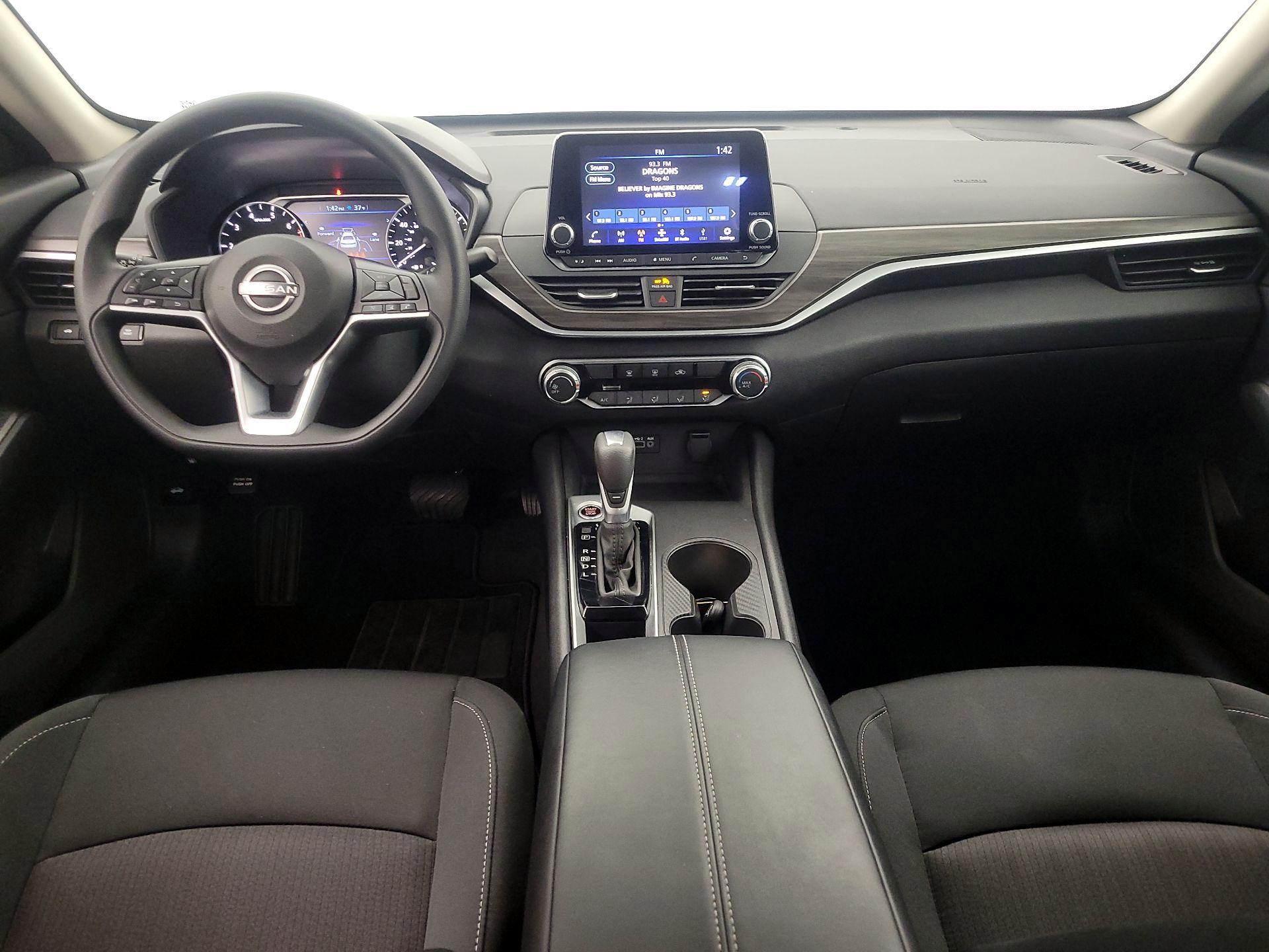 Thumbnail: 2025 Nissan Altima - 9