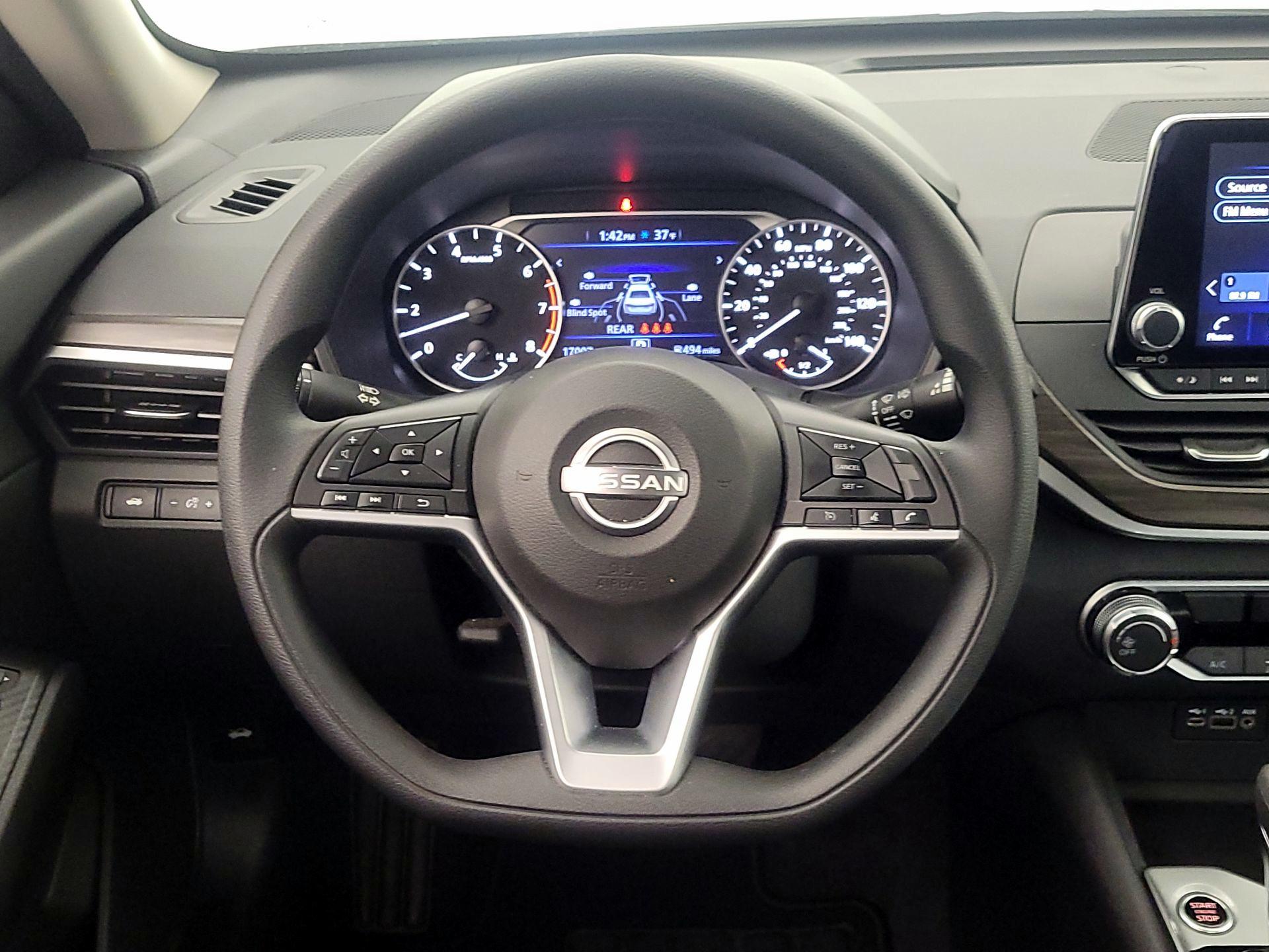 Thumbnail: 2025 Nissan Altima - 10