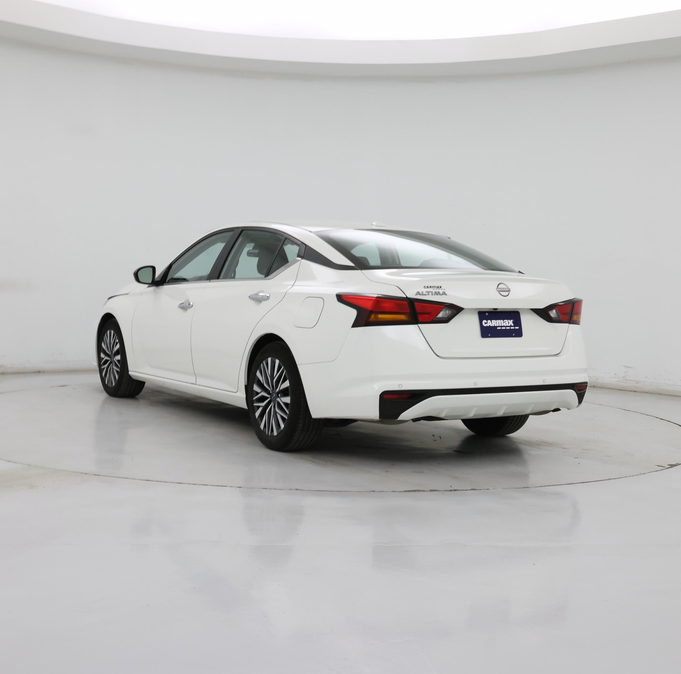 Thumbnail: 2025 Nissan Altima - 2