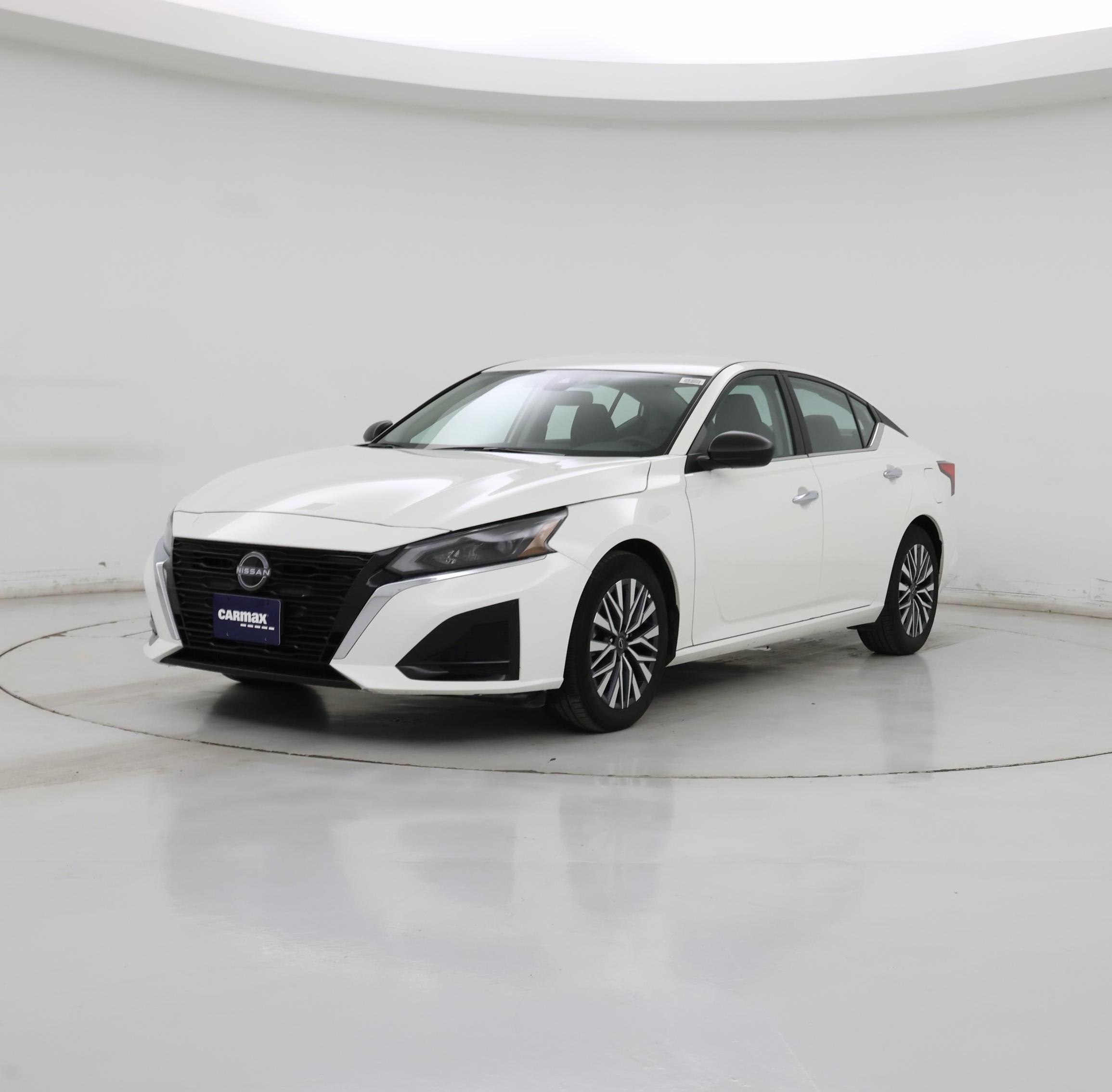 Thumbnail: 2025 Nissan Altima - 4