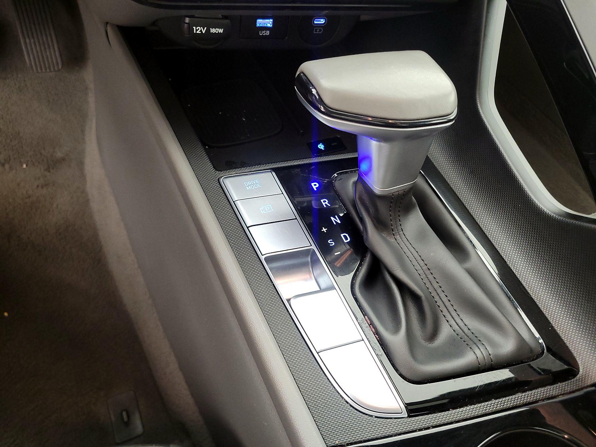 Thumbnail: 2025 Hyundai Elantra - 18