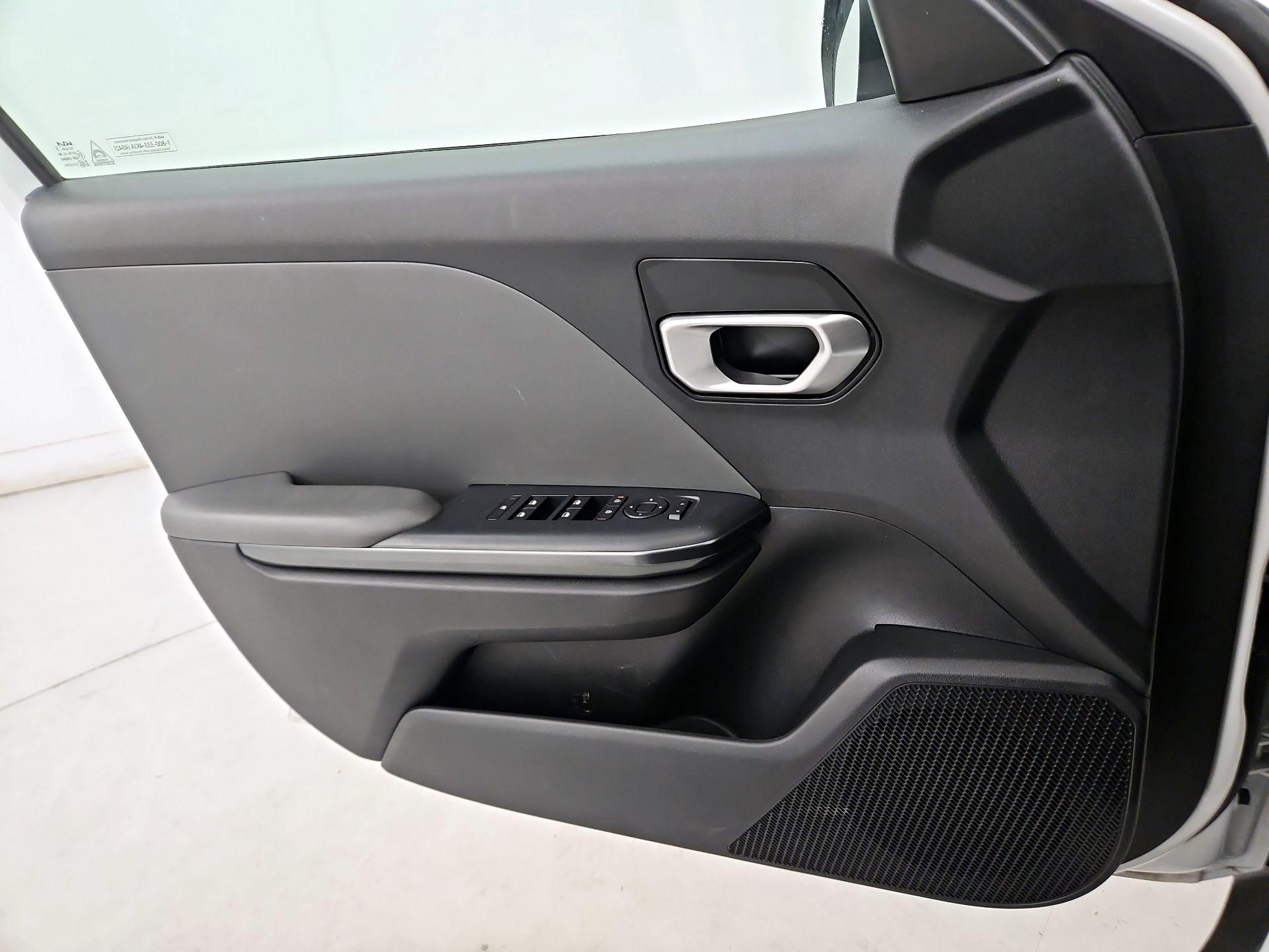 Thumbnail: 2025 Kia K4 - 12