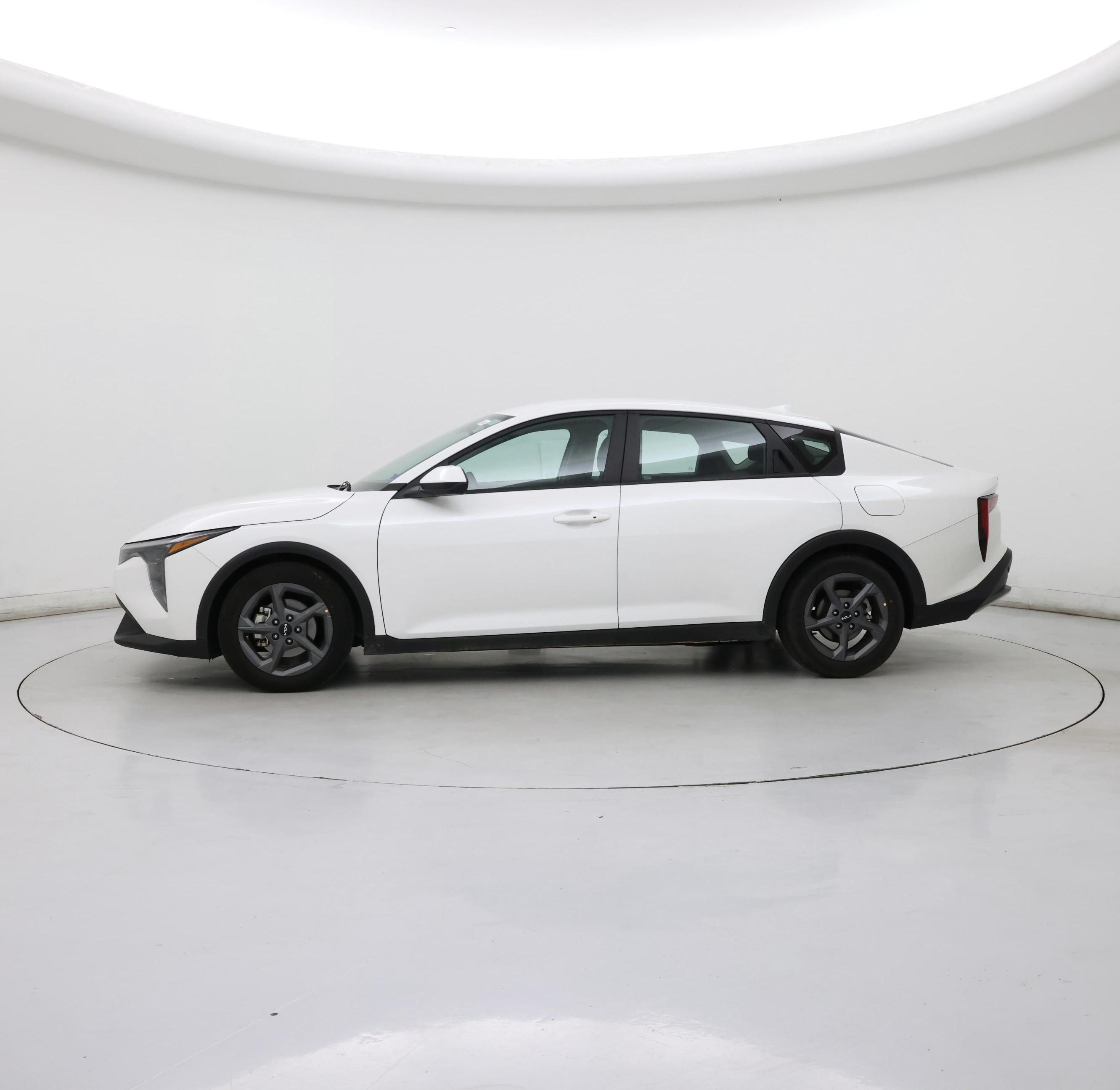 Thumbnail: 2025 Kia K4 - 3