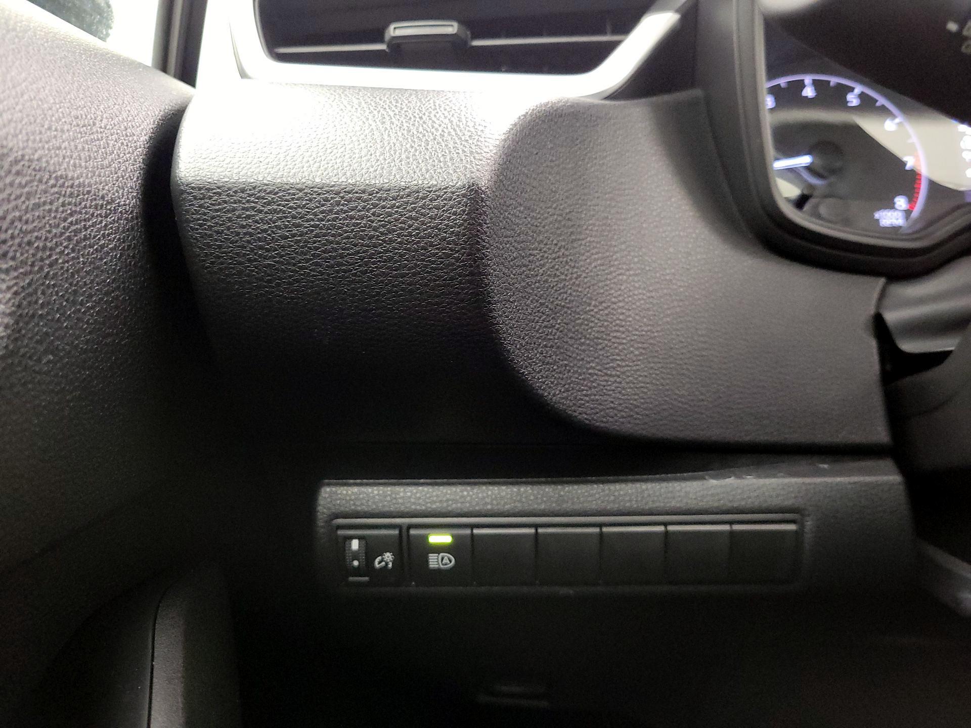 Thumbnail: 2025 Toyota Corolla - 13