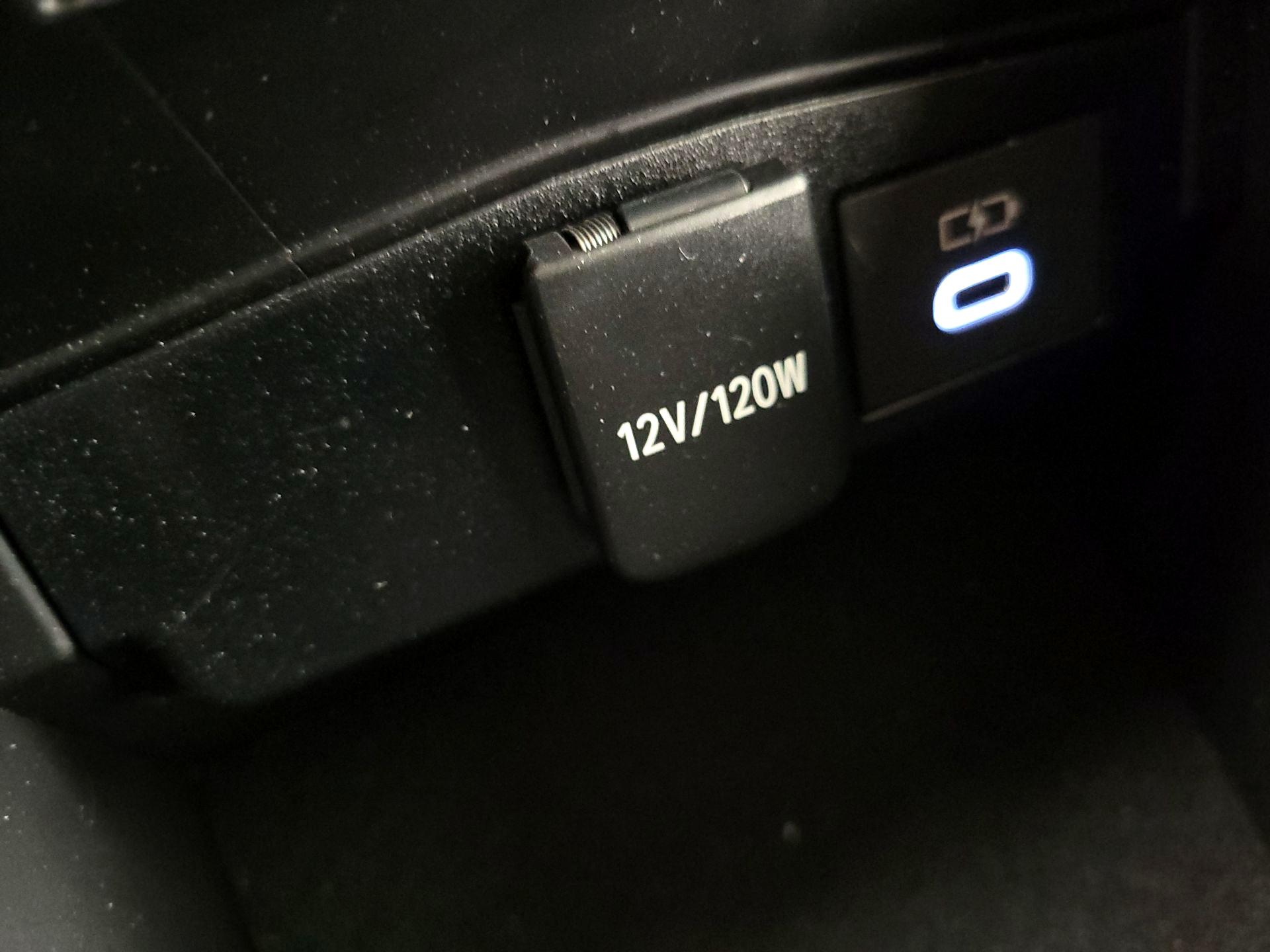 Thumbnail: 2025 Toyota Corolla - 18