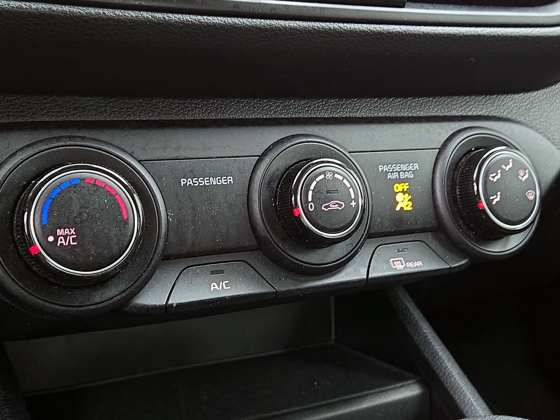 Thumbnail: 2024 Kia Forte - 16