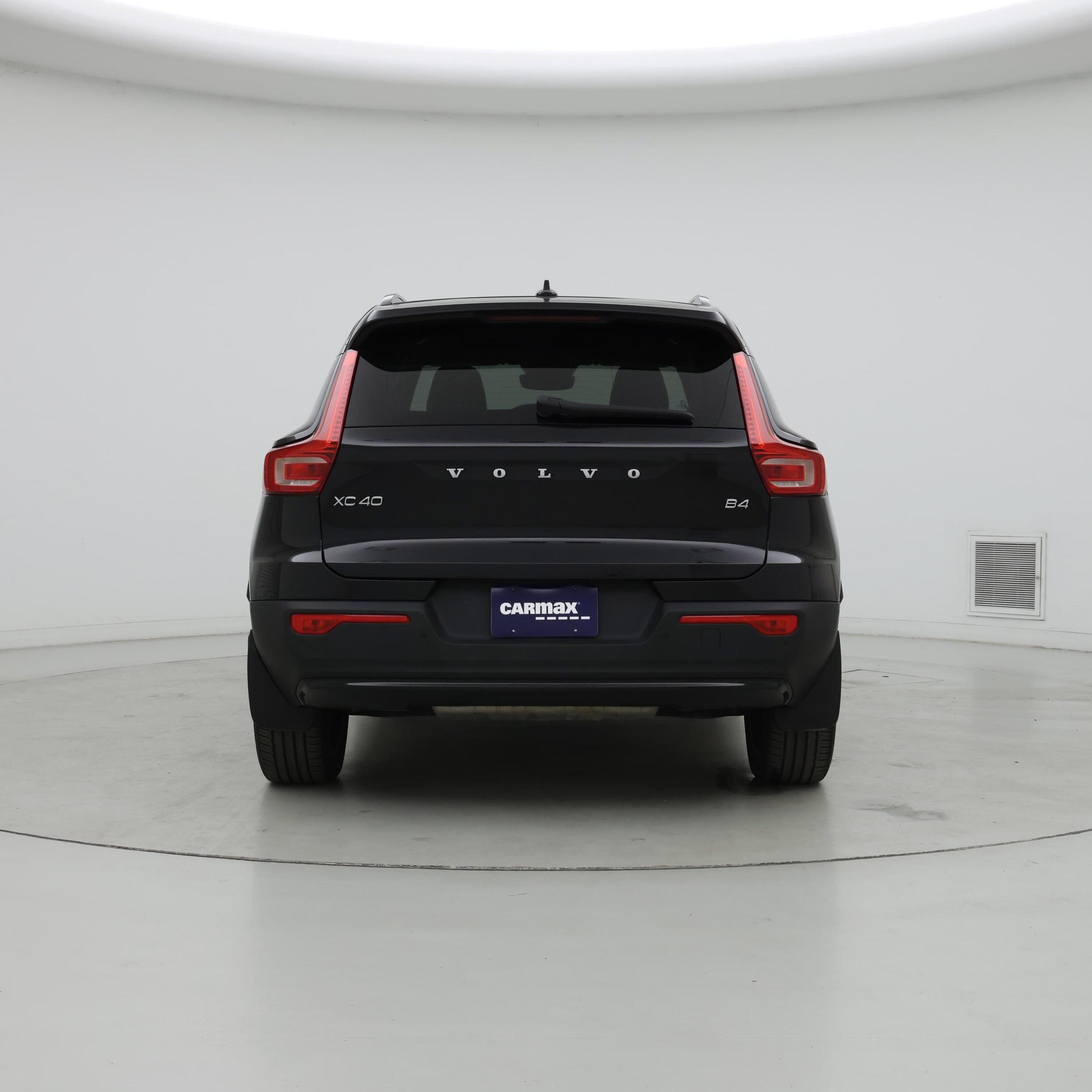 Thumbnail: 2023 Volvo XC40 - 6