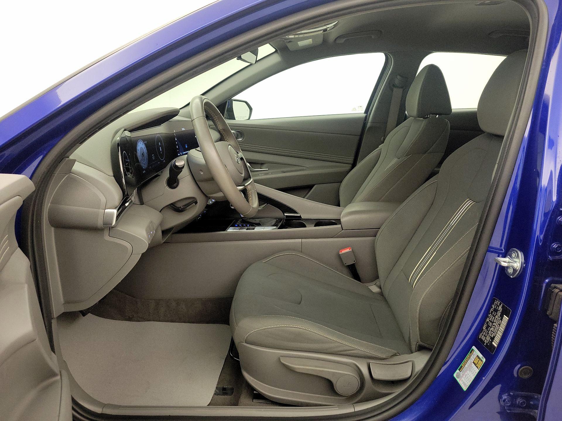 Thumbnail: 2023 Hyundai Elantra - 11