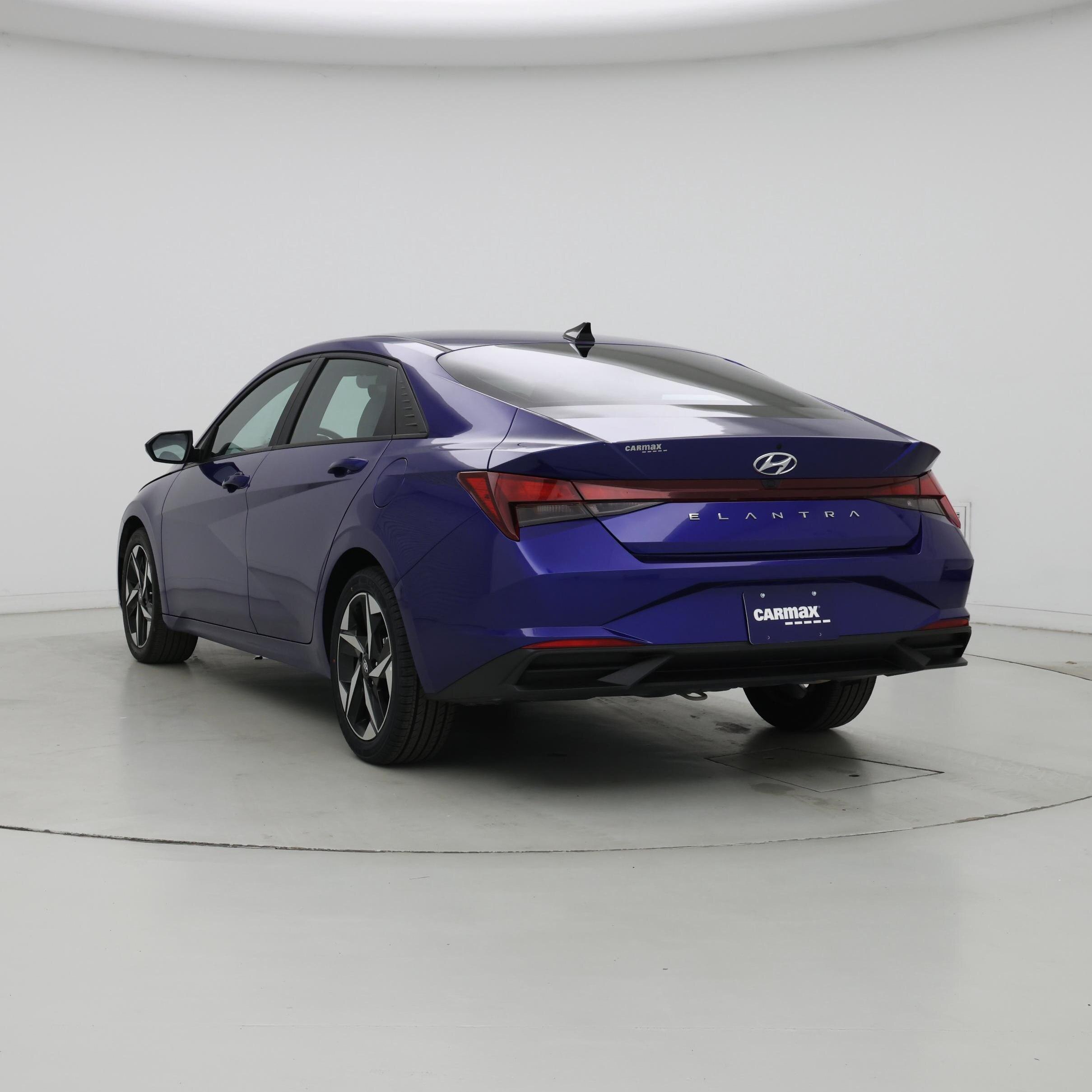 Thumbnail: 2023 Hyundai Elantra - 2