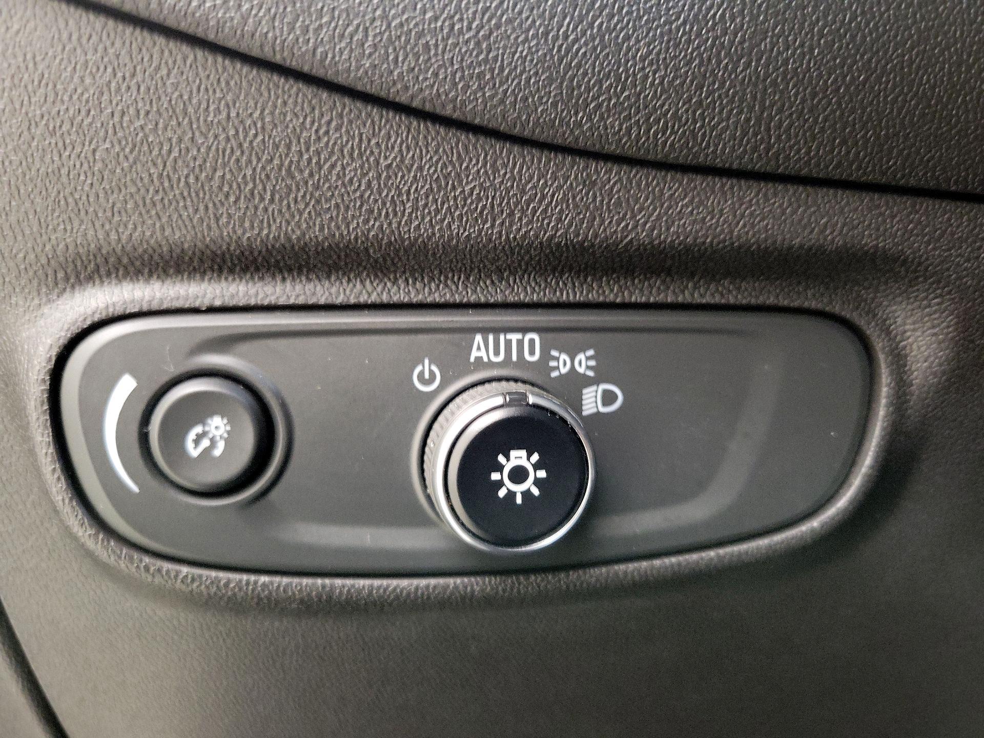 Thumbnail: 2023 Chevrolet Equinox - 13