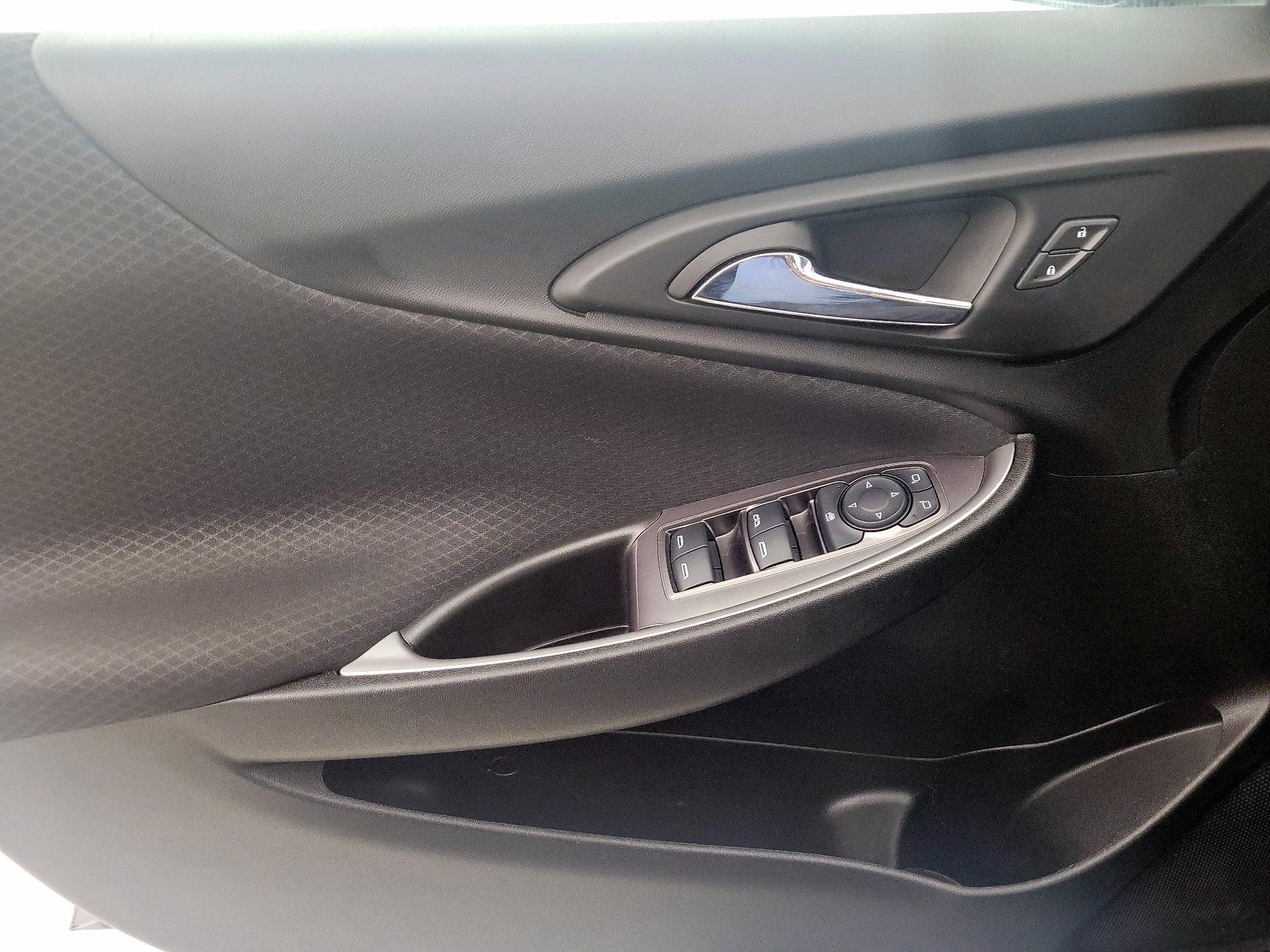 Thumbnail: 2023 Chevrolet Malibu - 12