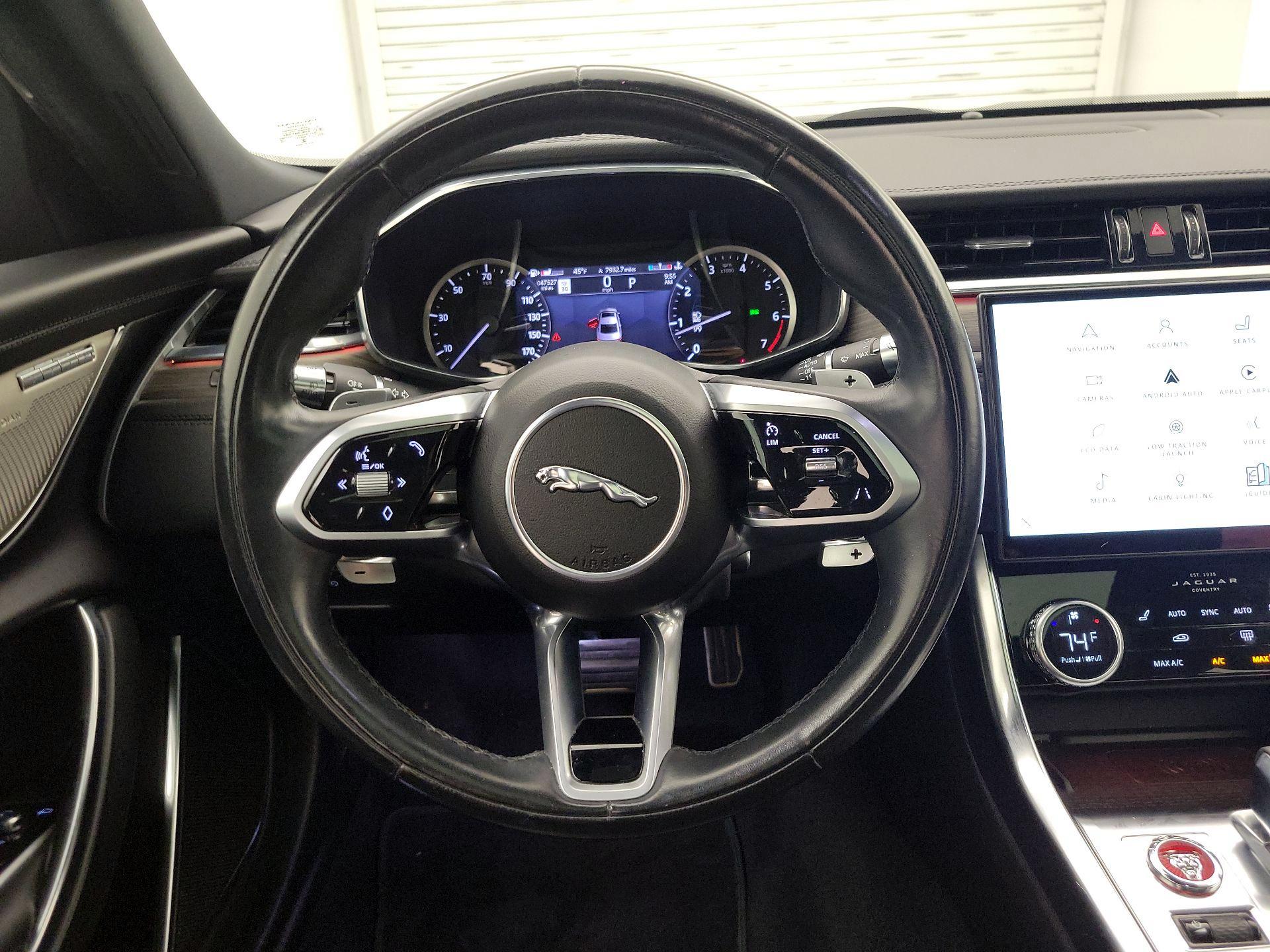 Thumbnail: 2022 Jaguar XF - 10