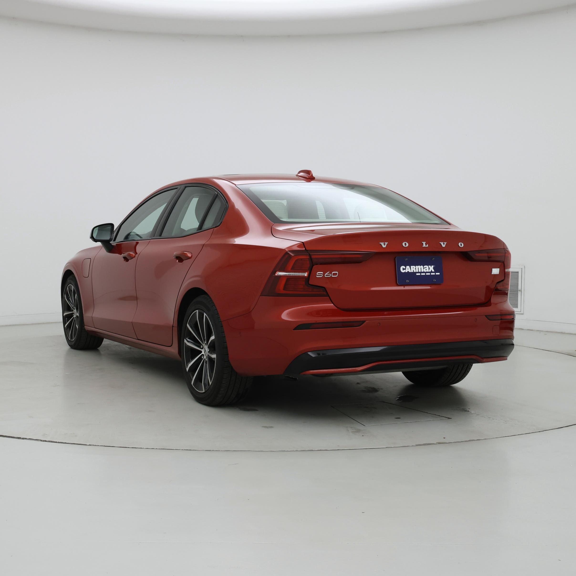 Thumbnail: 2023 Volvo S60 - 2