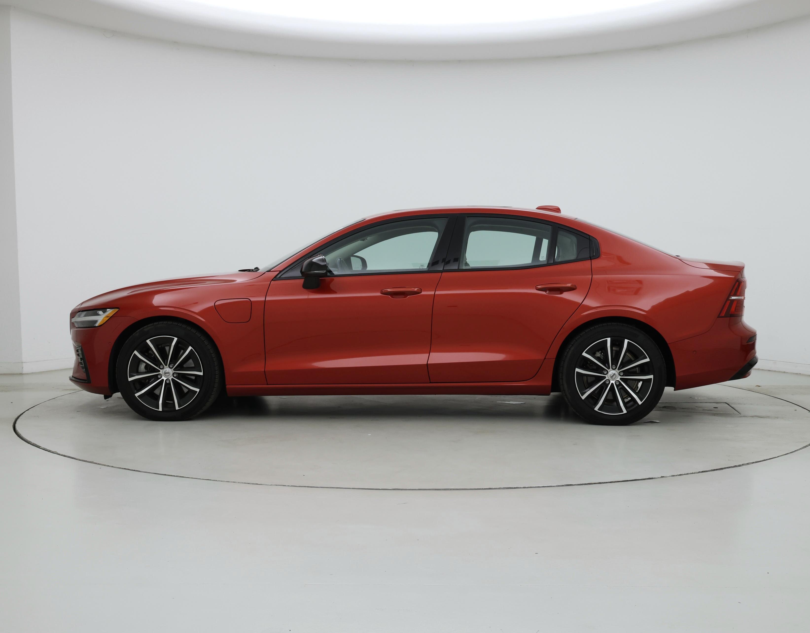 Thumbnail: 2023 Volvo S60 - 3