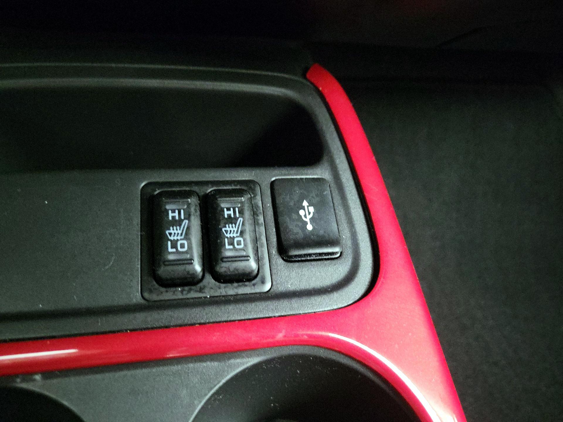 Thumbnail: 2020 Mitsubishi Mirage - 18