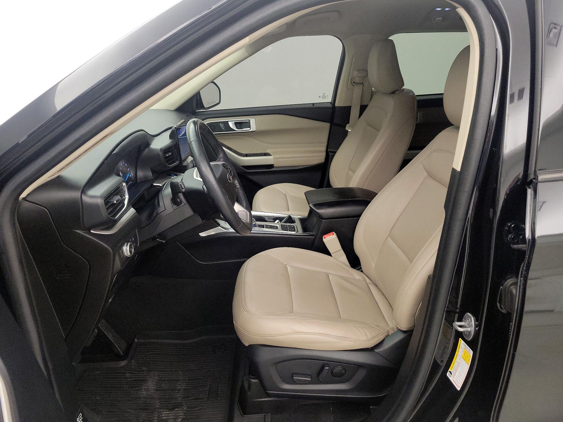 Thumbnail: 2022 Ford Explorer - 11