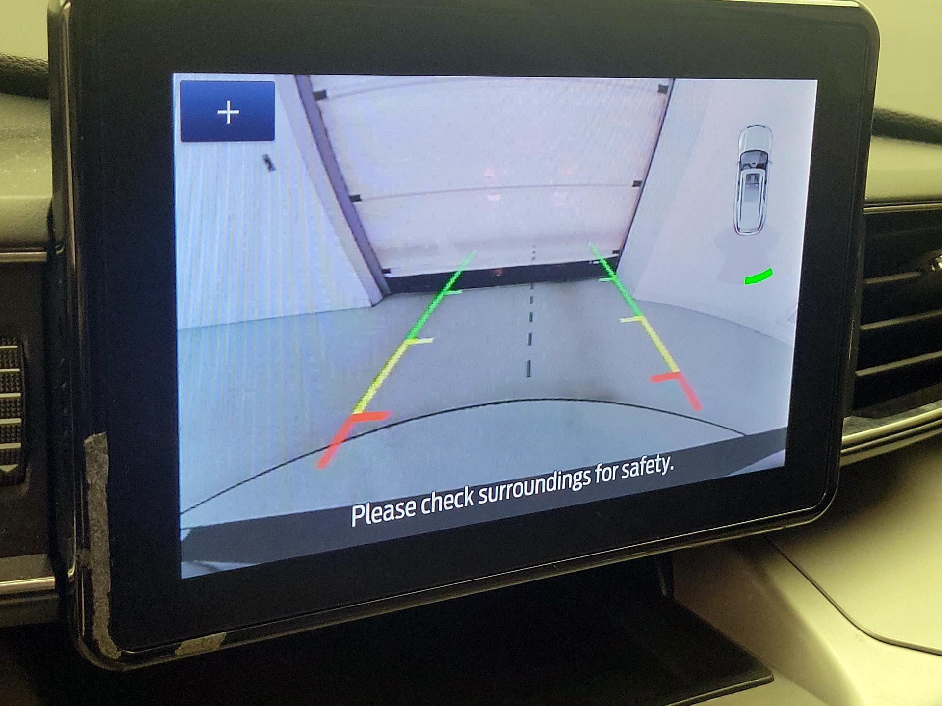 Thumbnail: 2022 Ford Explorer - 15