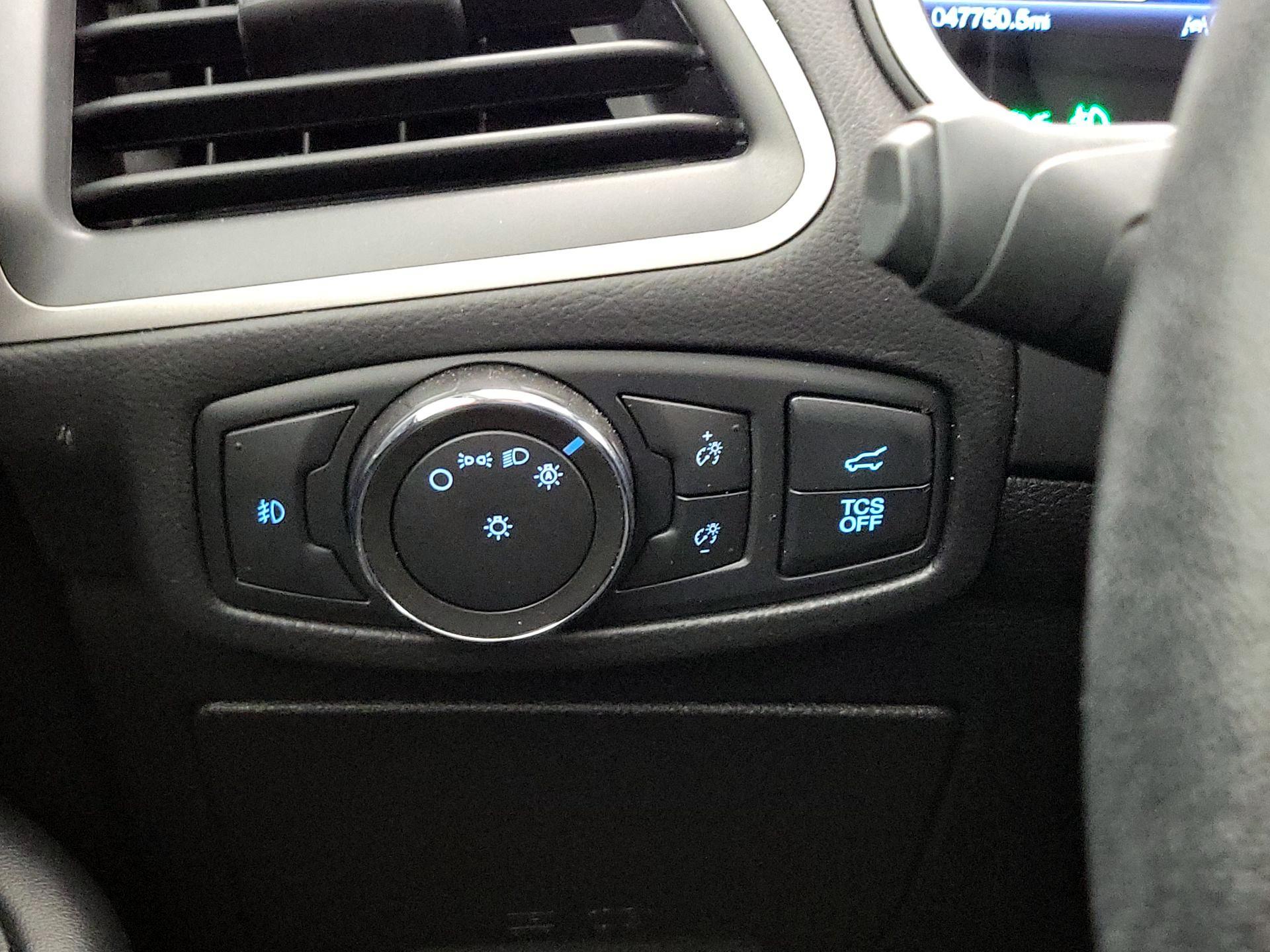 Thumbnail: 2021 Ford Edge - 13