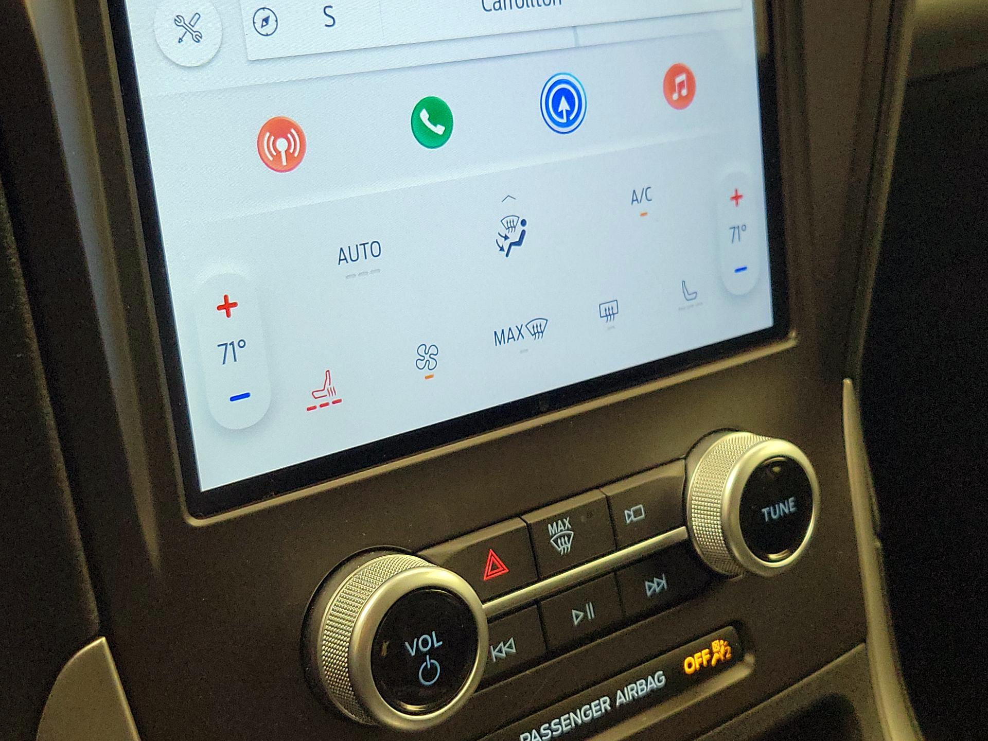 Thumbnail: 2021 Ford Edge - 17