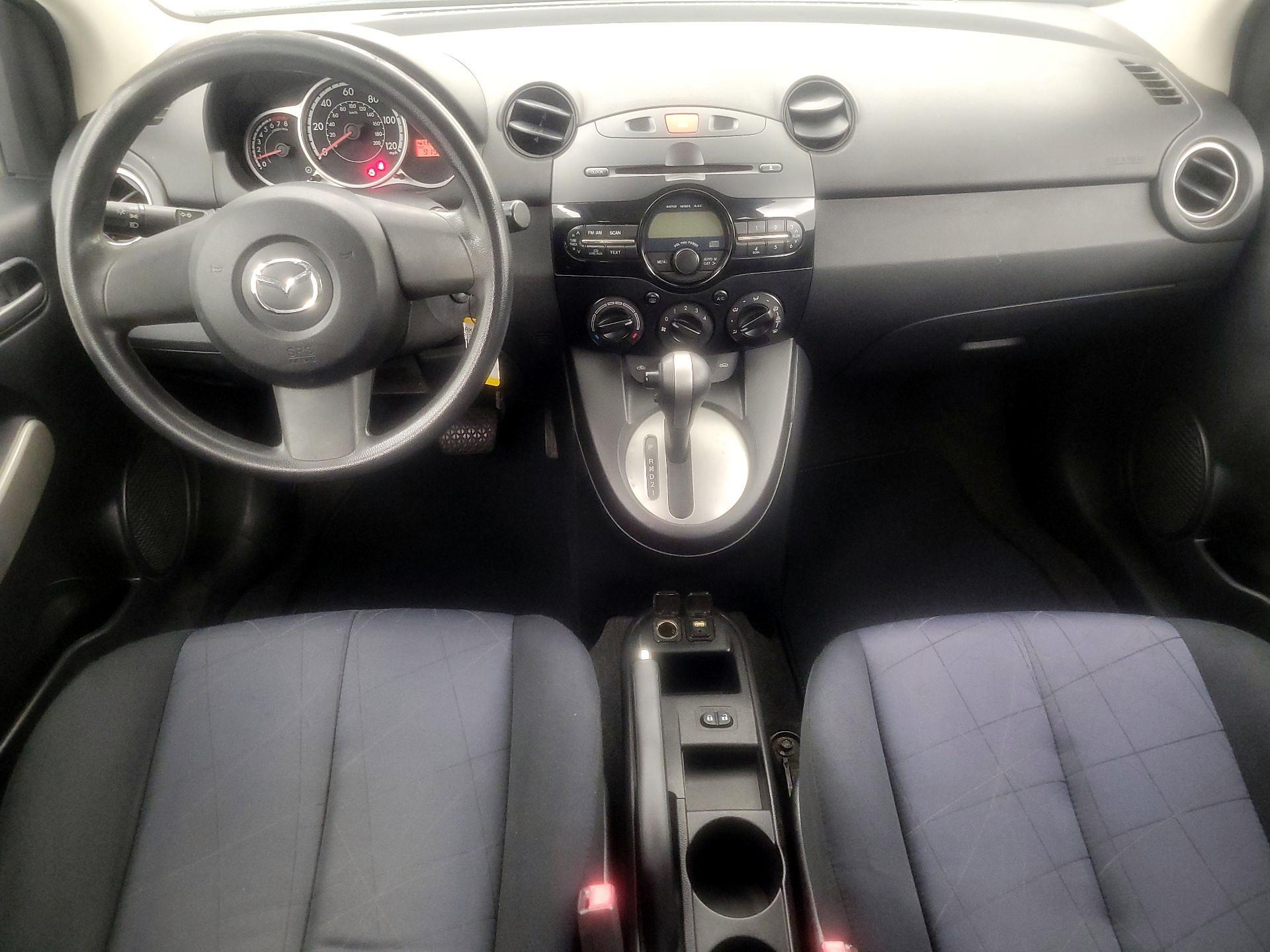 Thumbnail: 2014 Mazda Mazda2 - 9