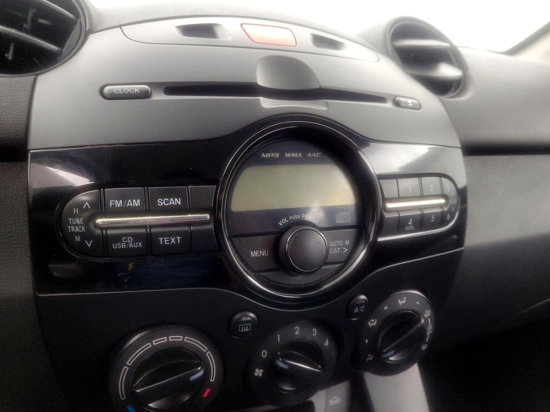 Thumbnail: 2014 Mazda Mazda2 - 14