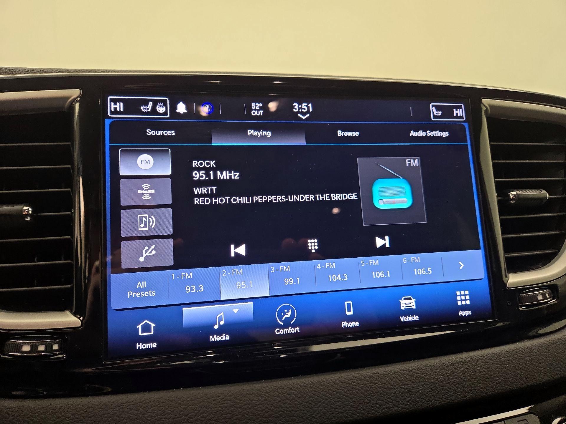 Thumbnail: 2024 Chrysler Pacifica - 15