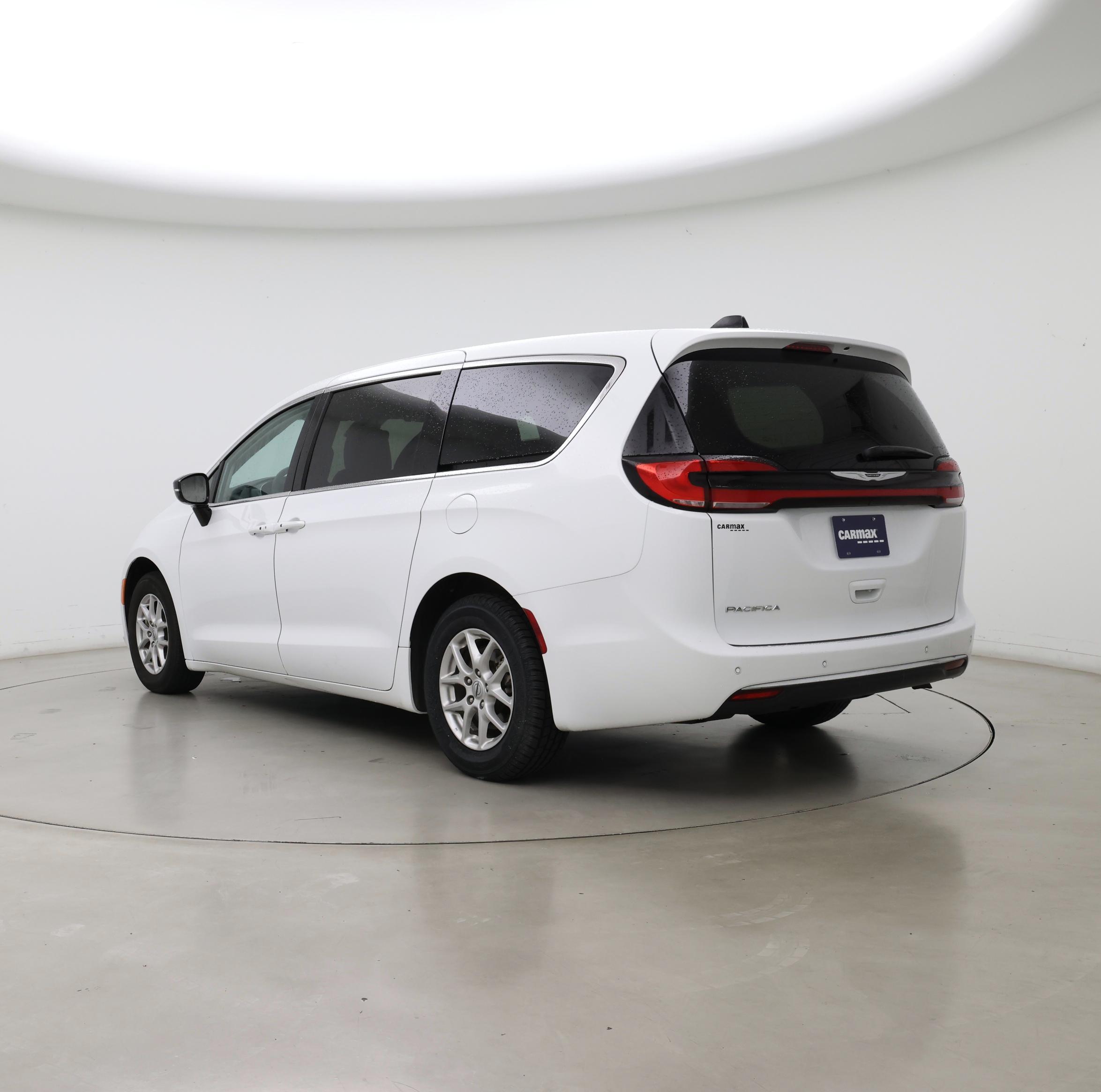 Thumbnail: 2024 Chrysler Pacifica - 2