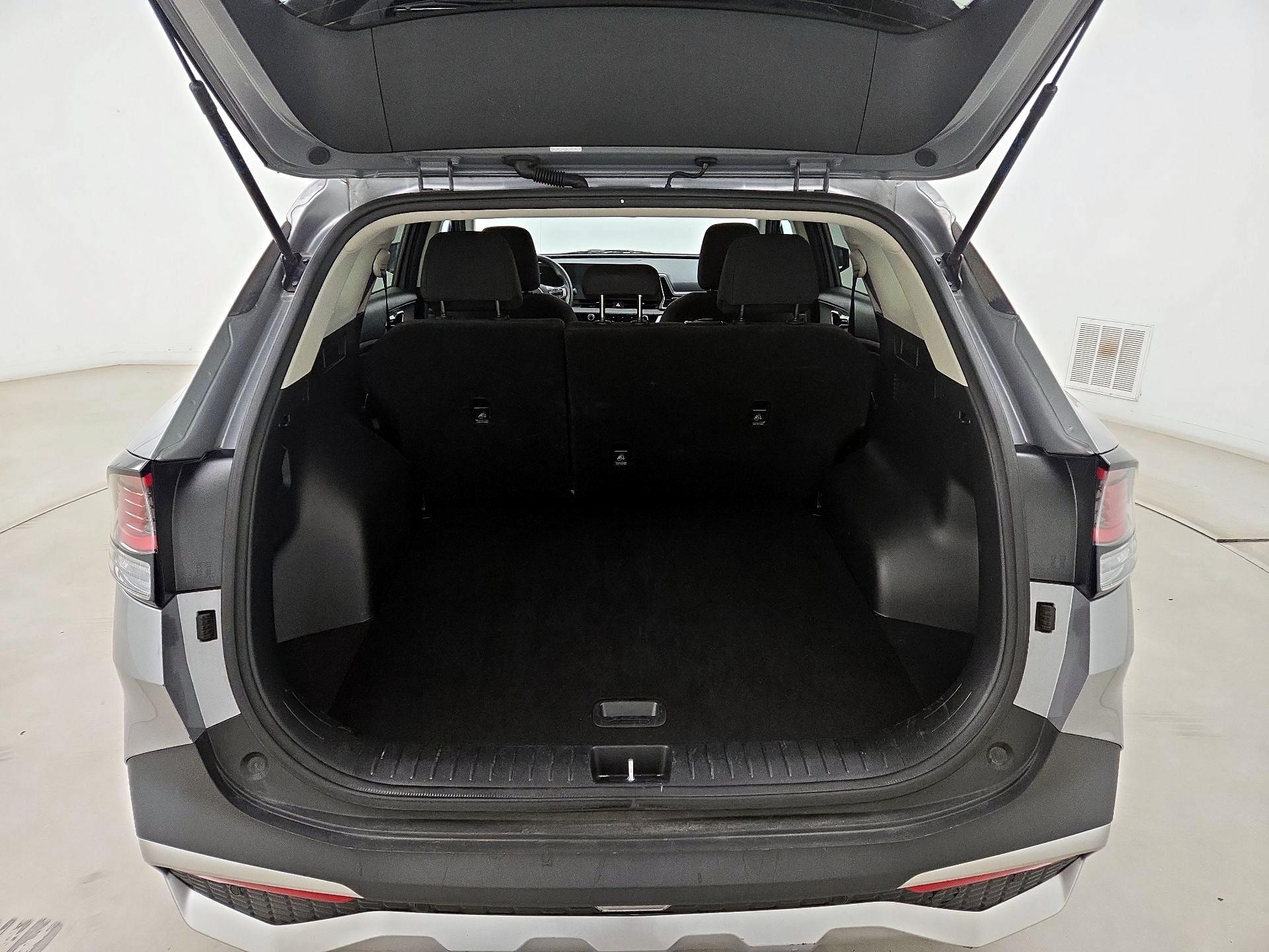 Thumbnail: 2023 Kia Sportage - 20