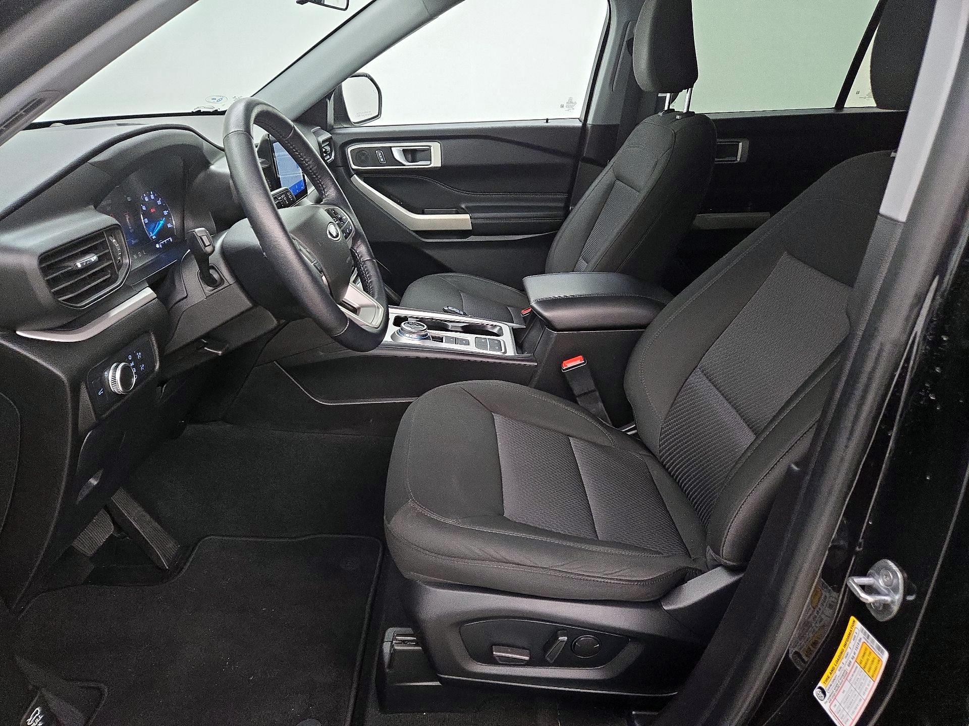 Thumbnail: 2022 Ford Explorer - 11