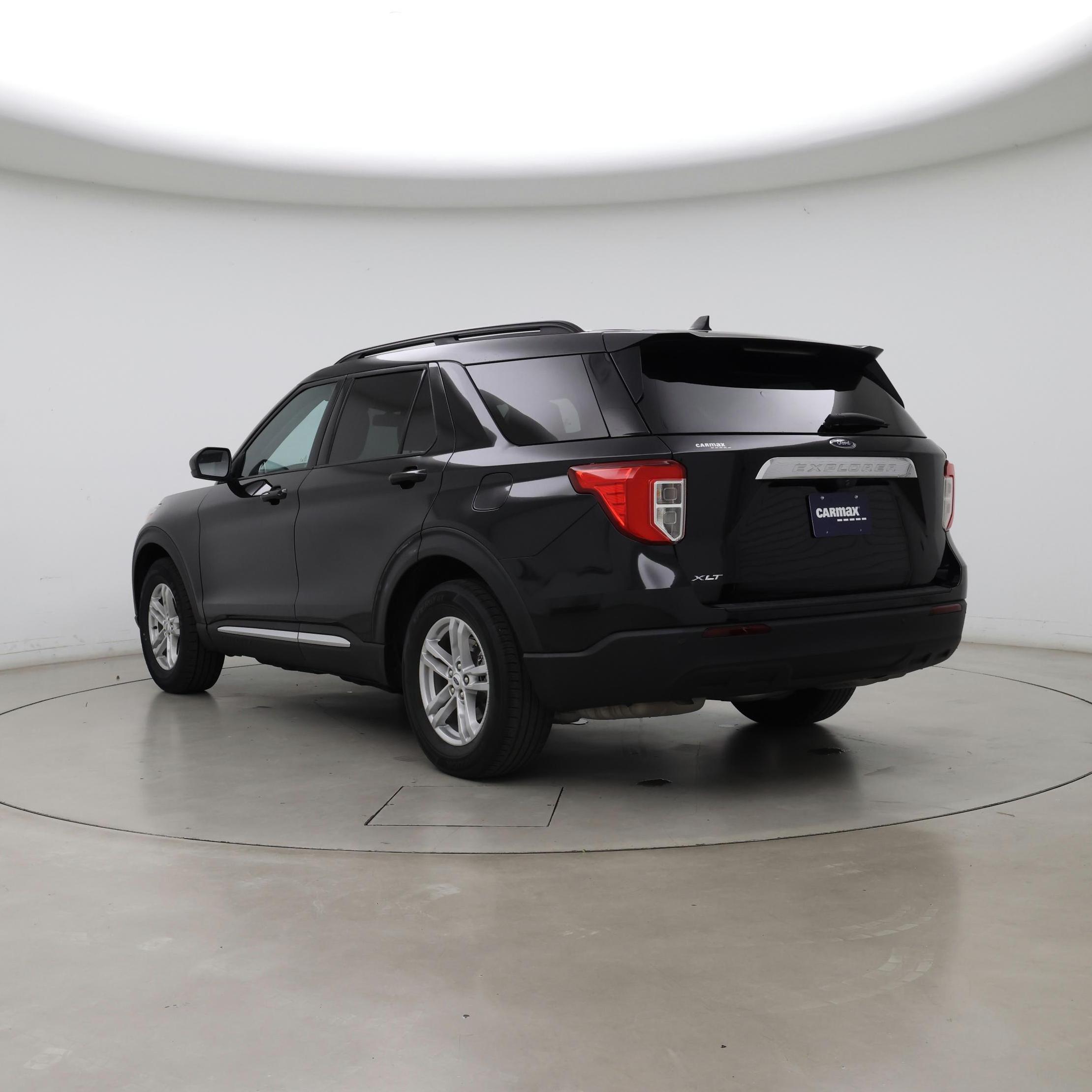 Thumbnail: 2022 Ford Explorer - 2