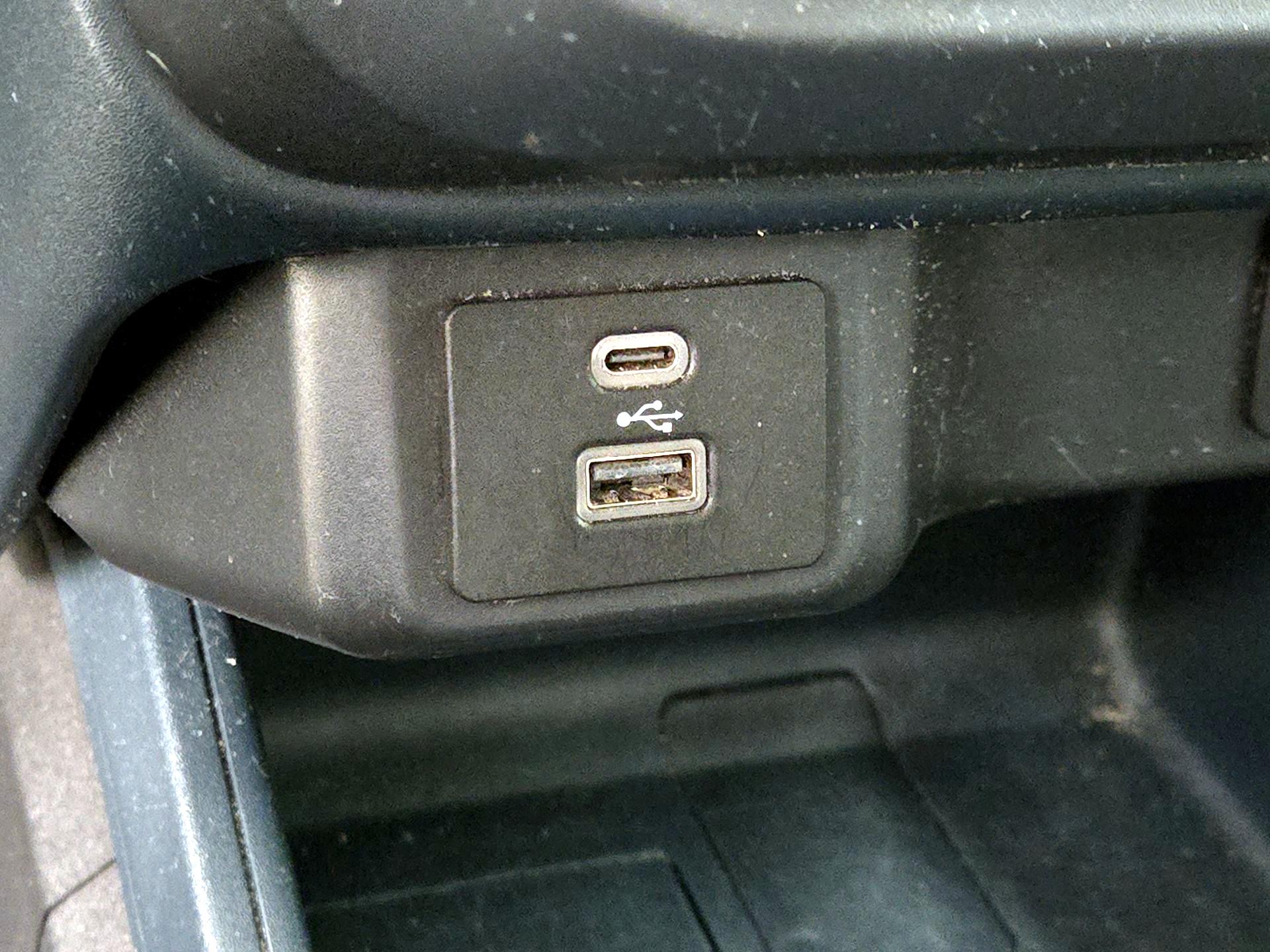 Thumbnail: 2022 Ford Maverick - 18