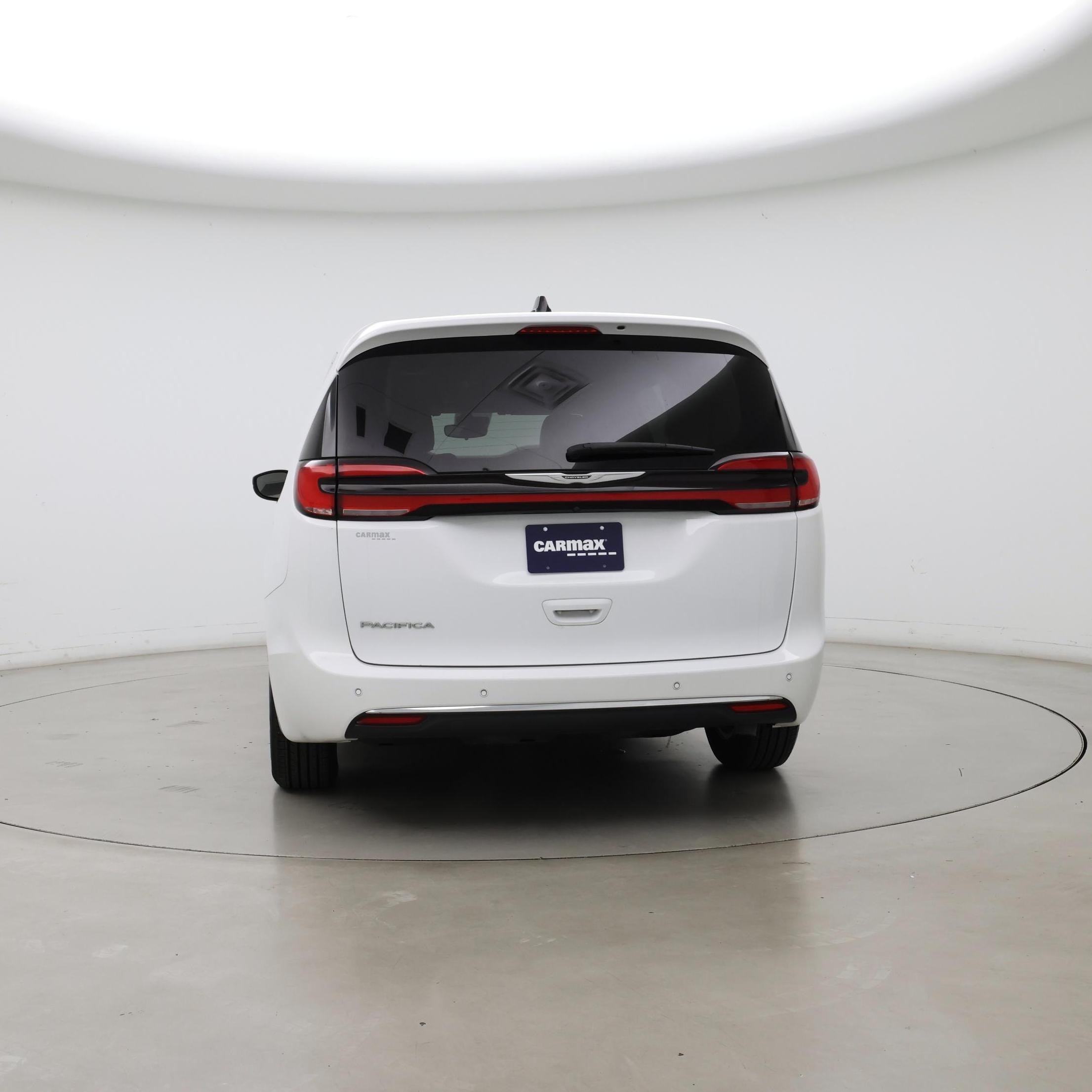 Thumbnail: 2023 Chrysler Pacifica - 6