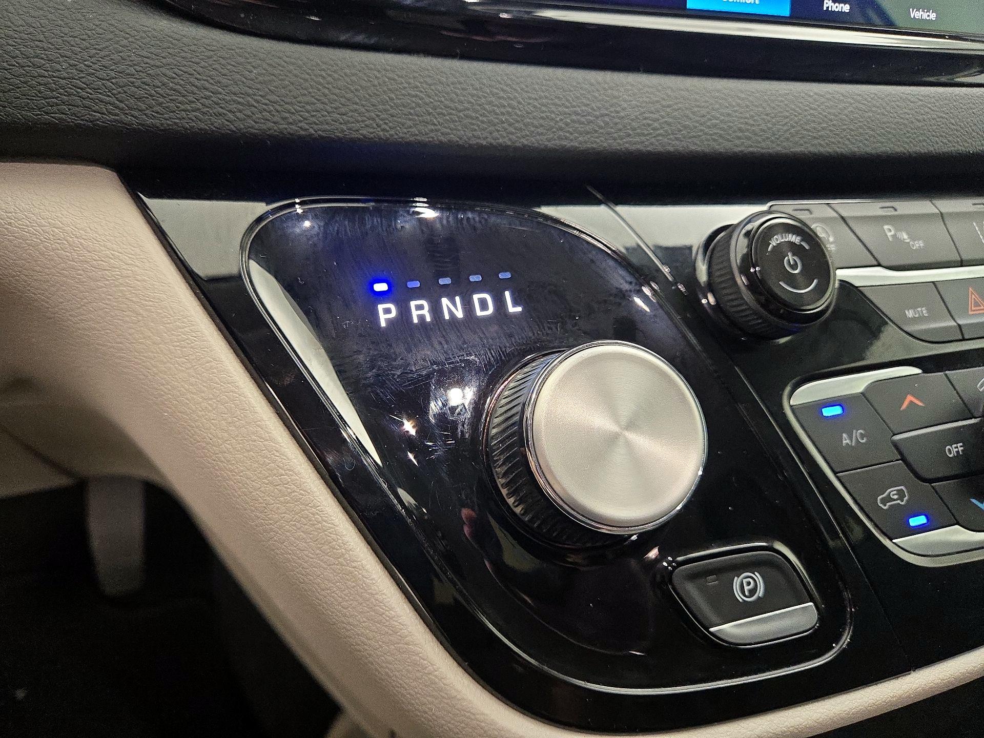 Thumbnail: 2024 Chrysler Pacifica - 17