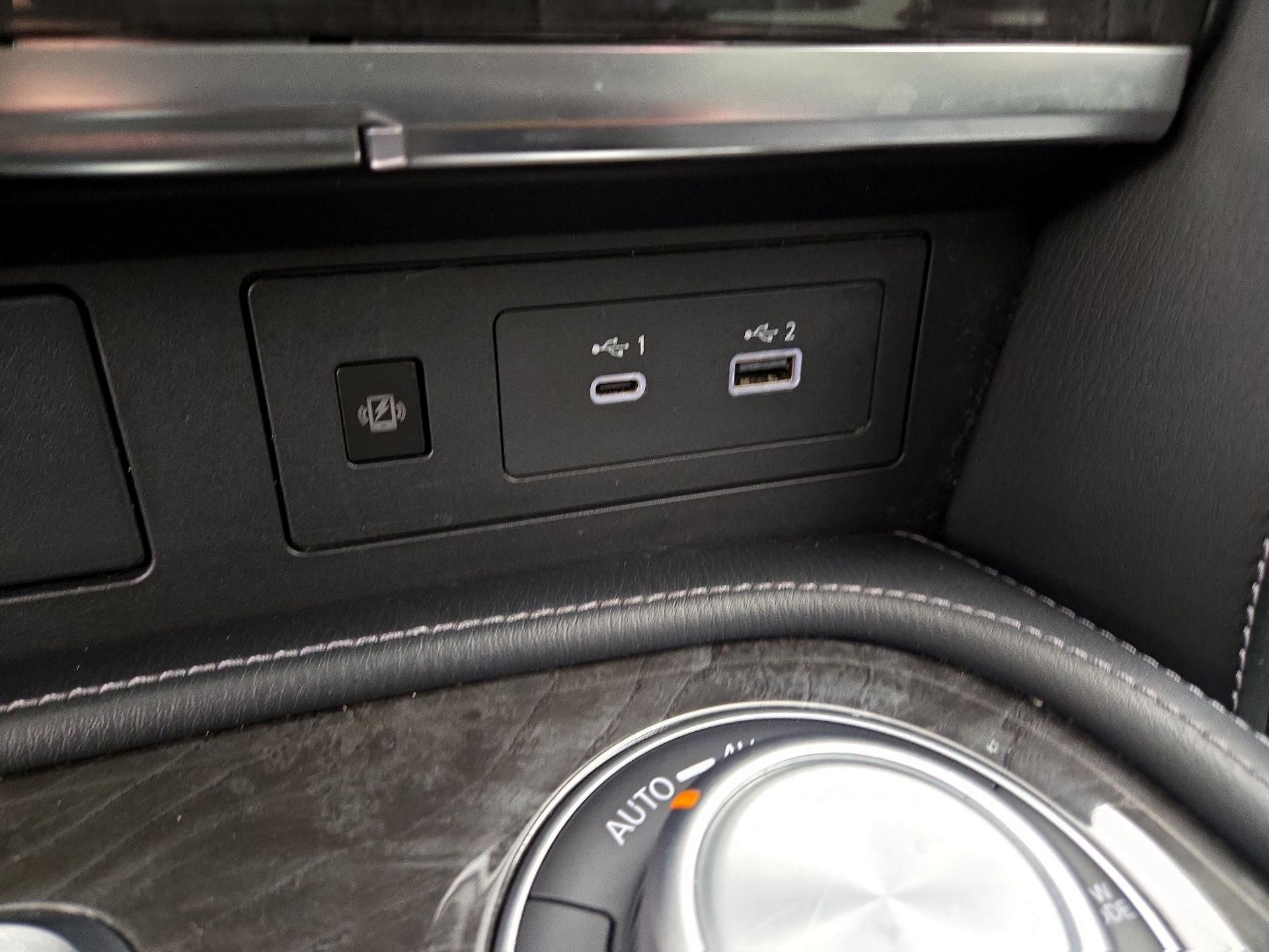 Thumbnail: 2024 INFINITI QX80 - 19