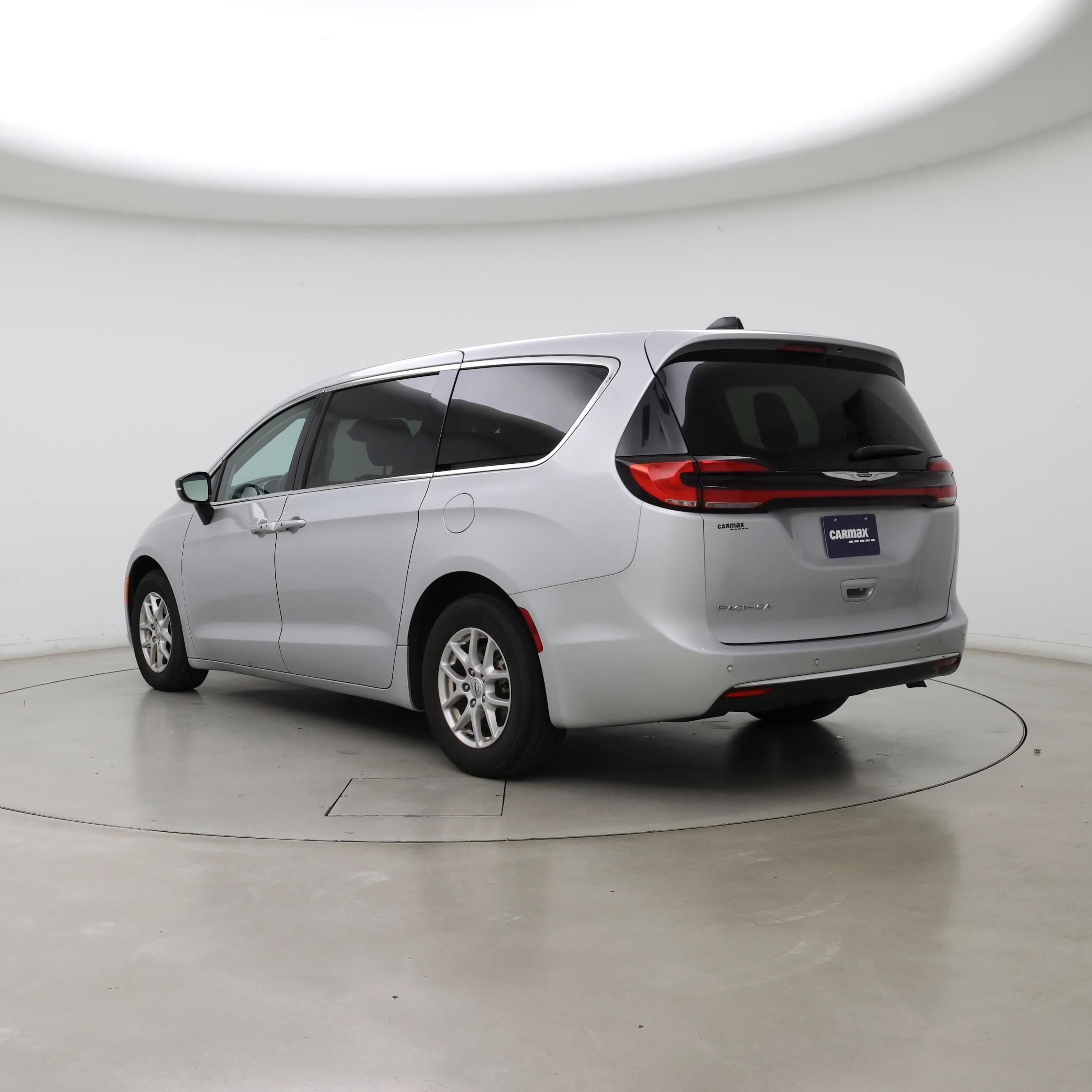 Thumbnail: 2024 Chrysler Pacifica - 2