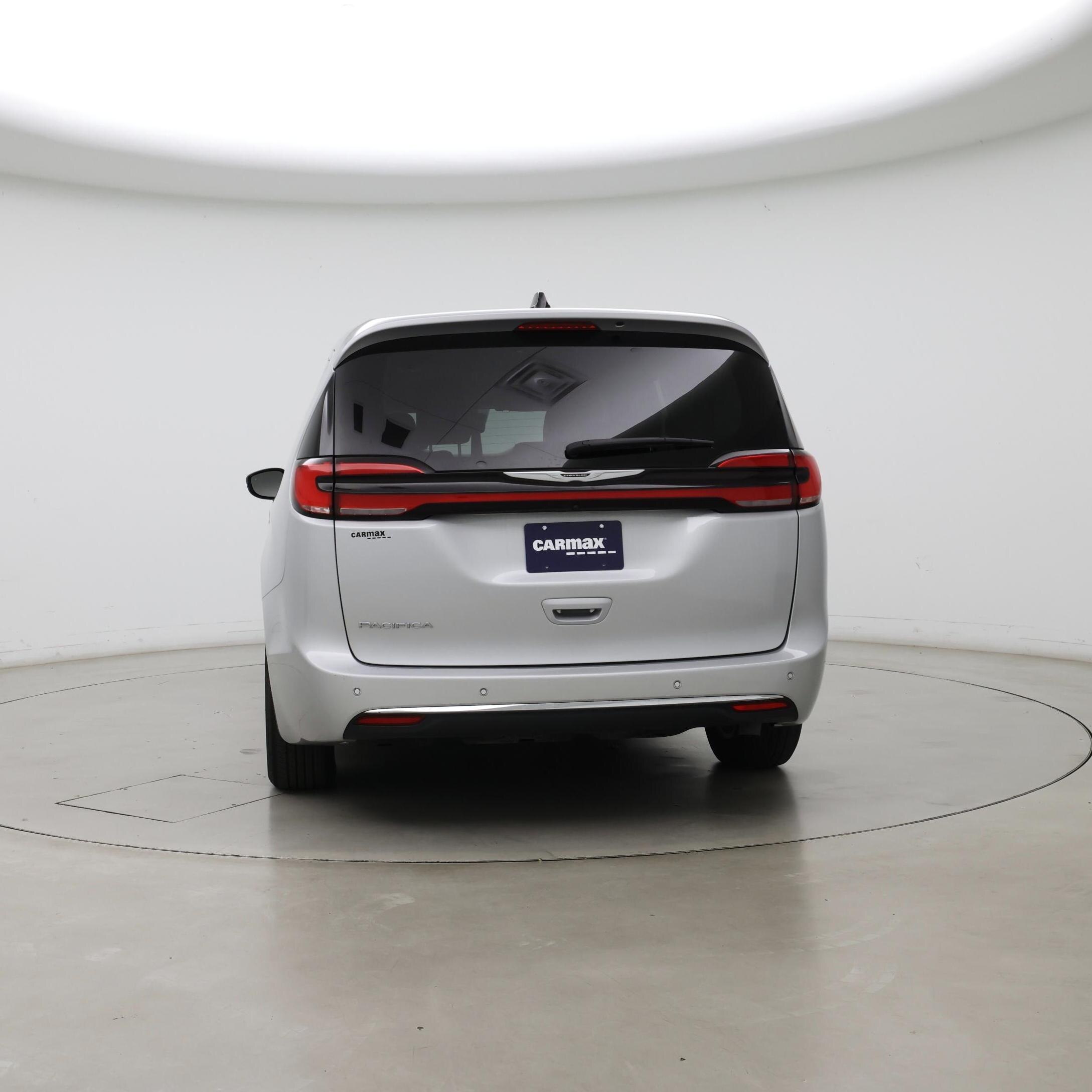 Thumbnail: 2024 Chrysler Pacifica - 6