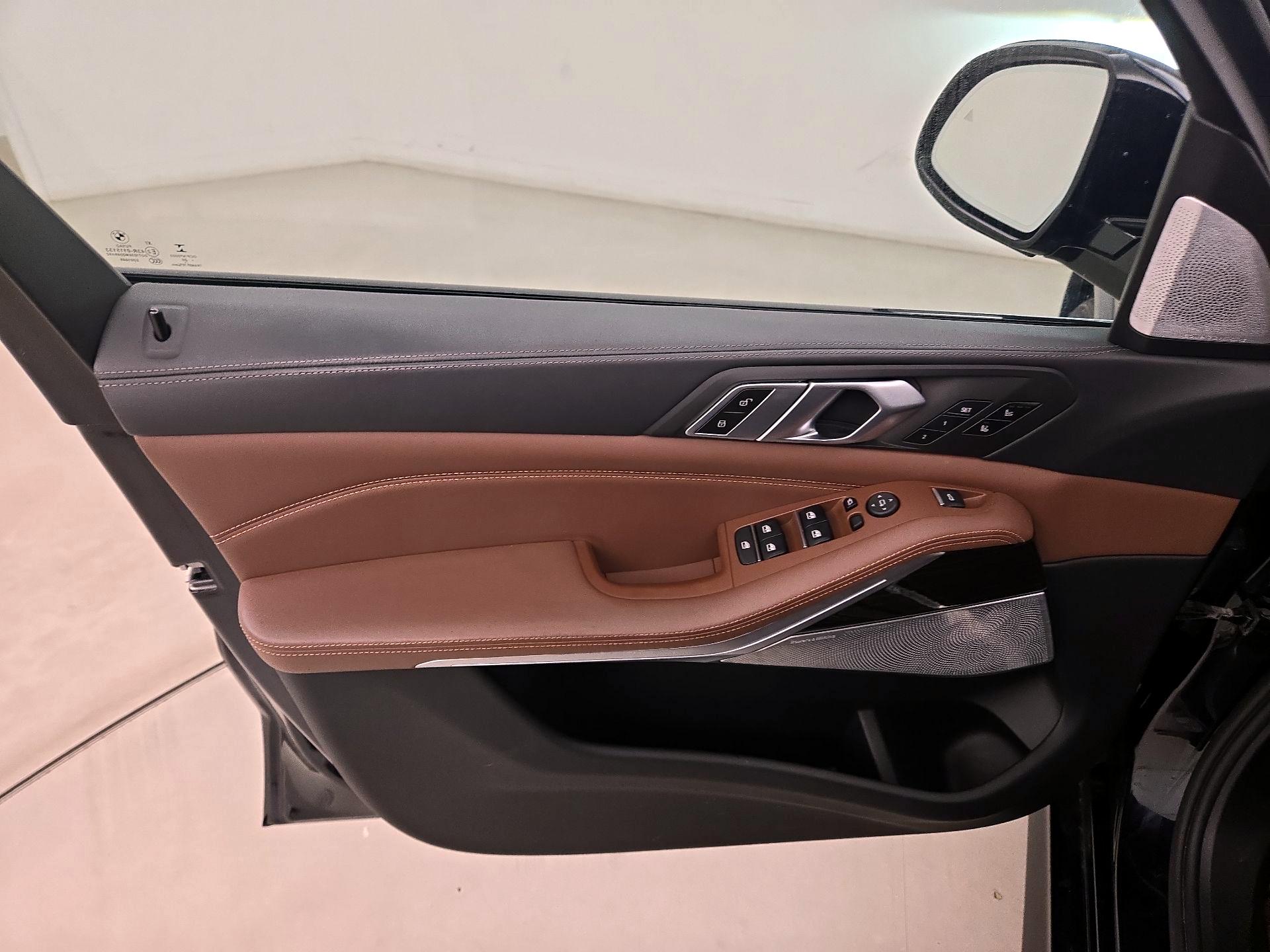 Thumbnail: 2020 BMW X5 - 12