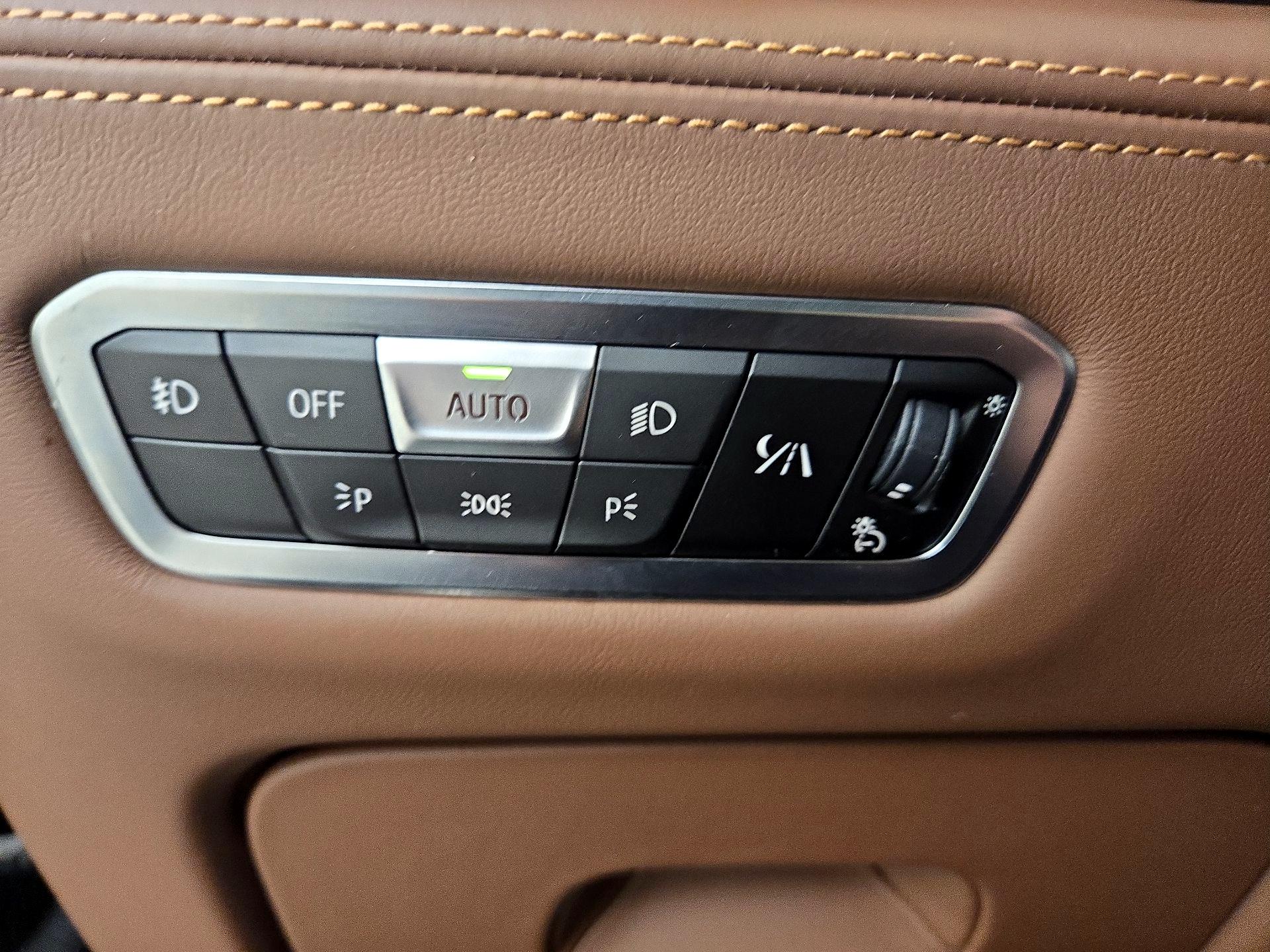 Thumbnail: 2020 BMW X5 - 13