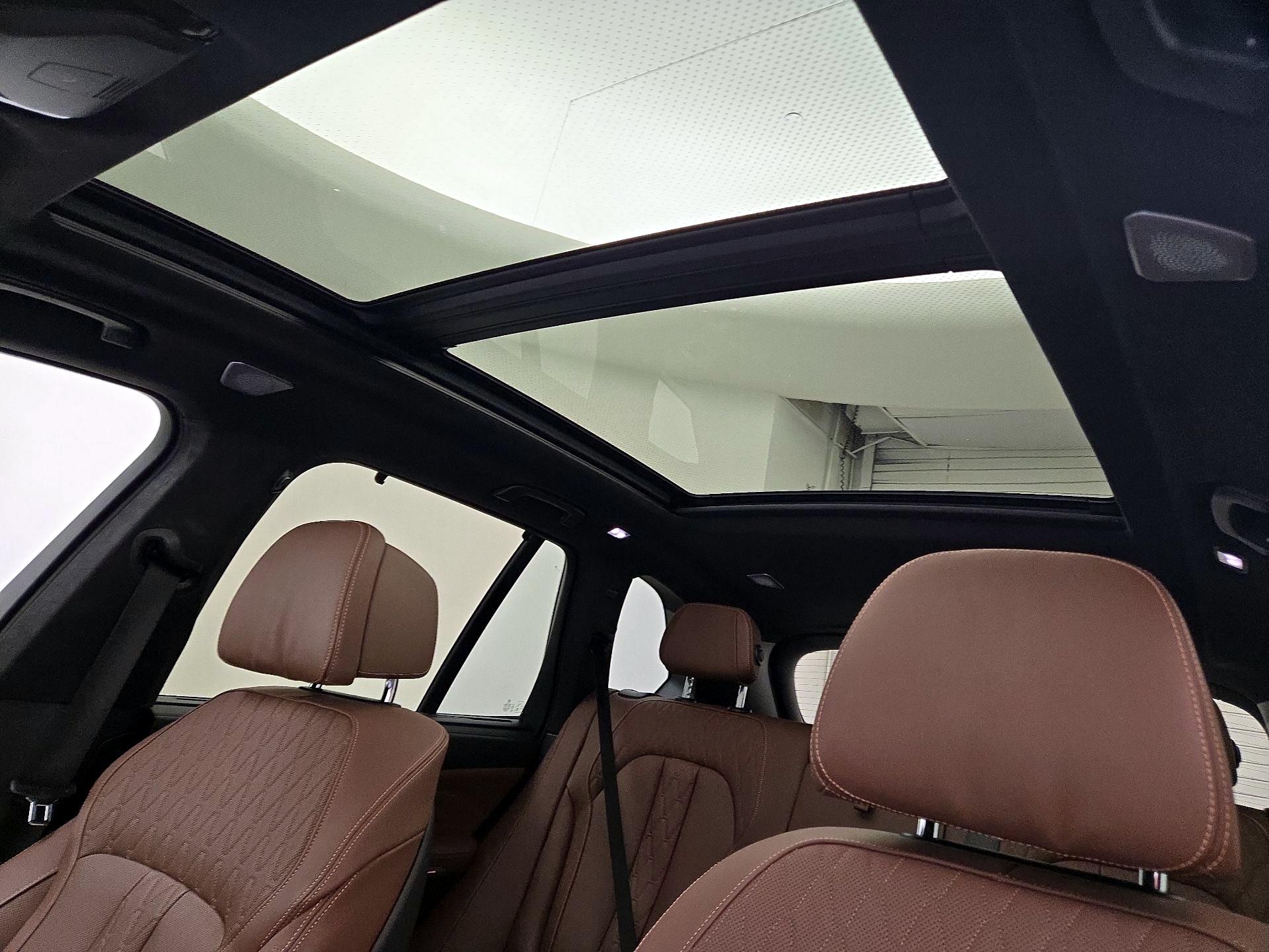 Thumbnail: 2020 BMW X5 - 20