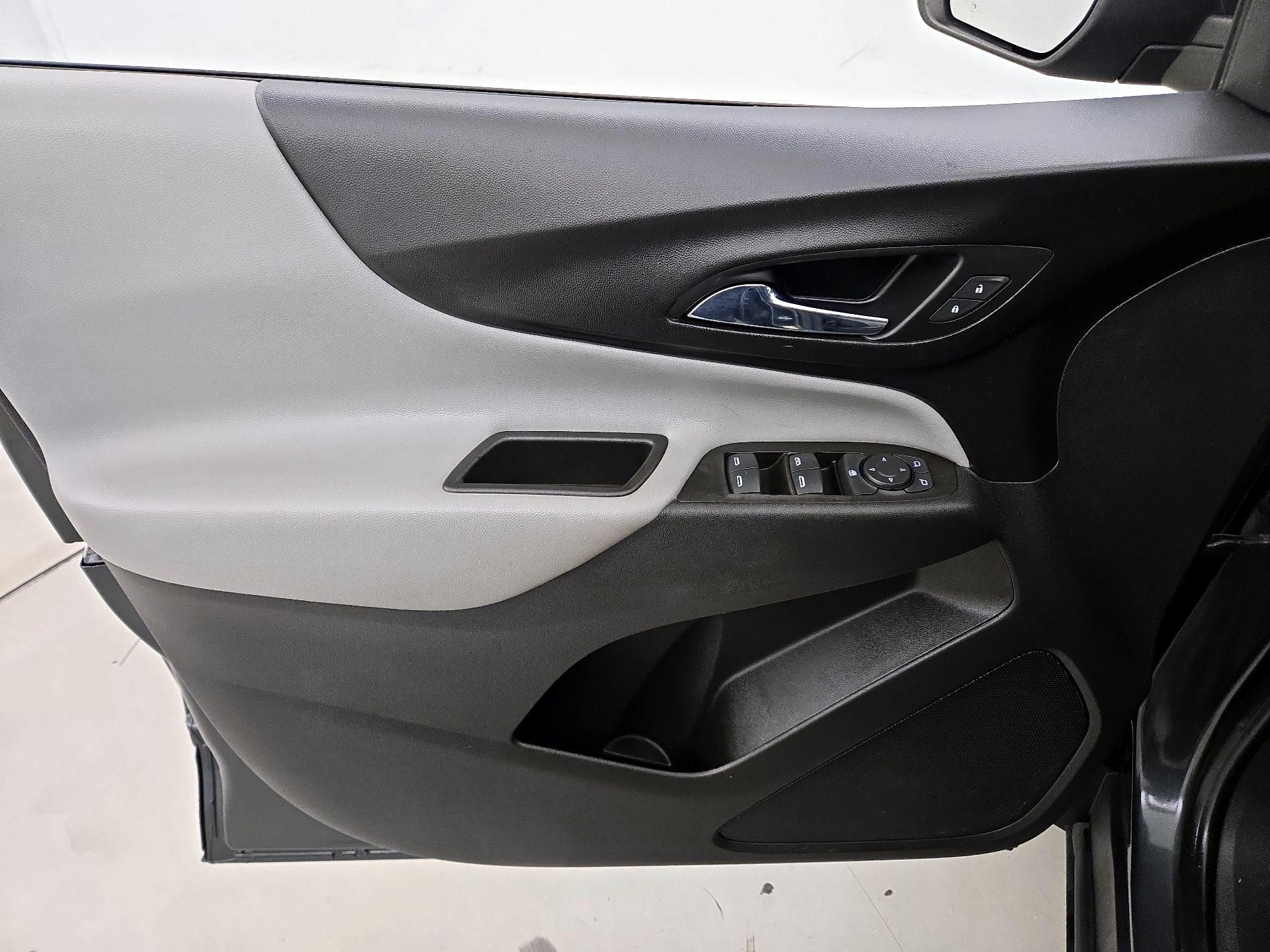 Thumbnail: 2020 Chevrolet Equinox - 12