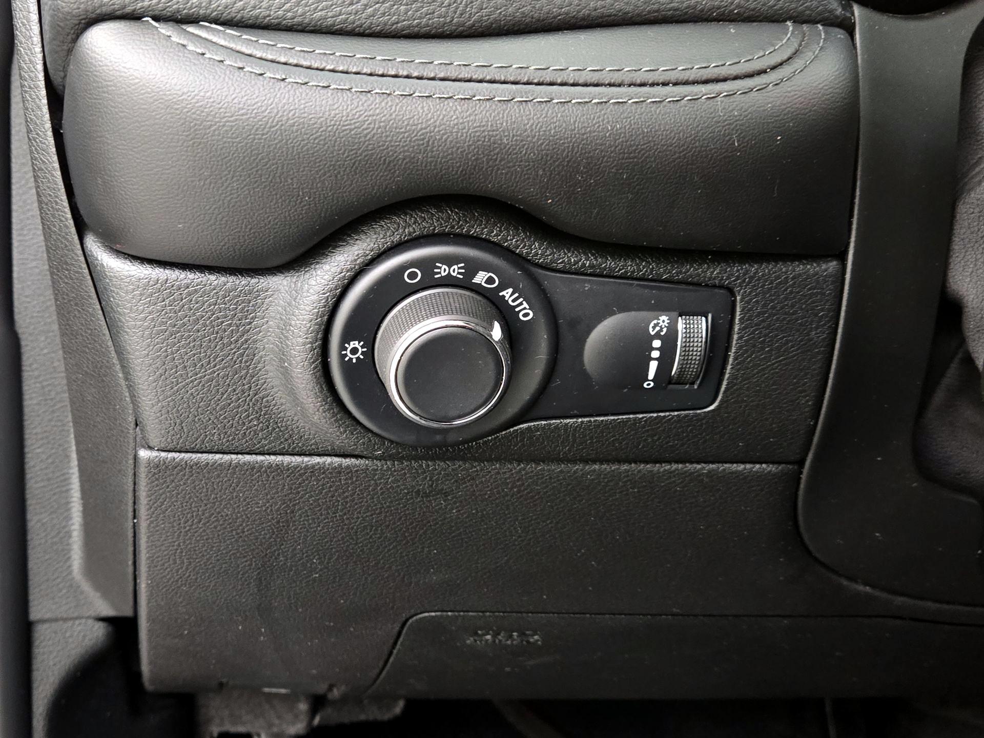 Thumbnail: 2023 Dodge Durango - 13