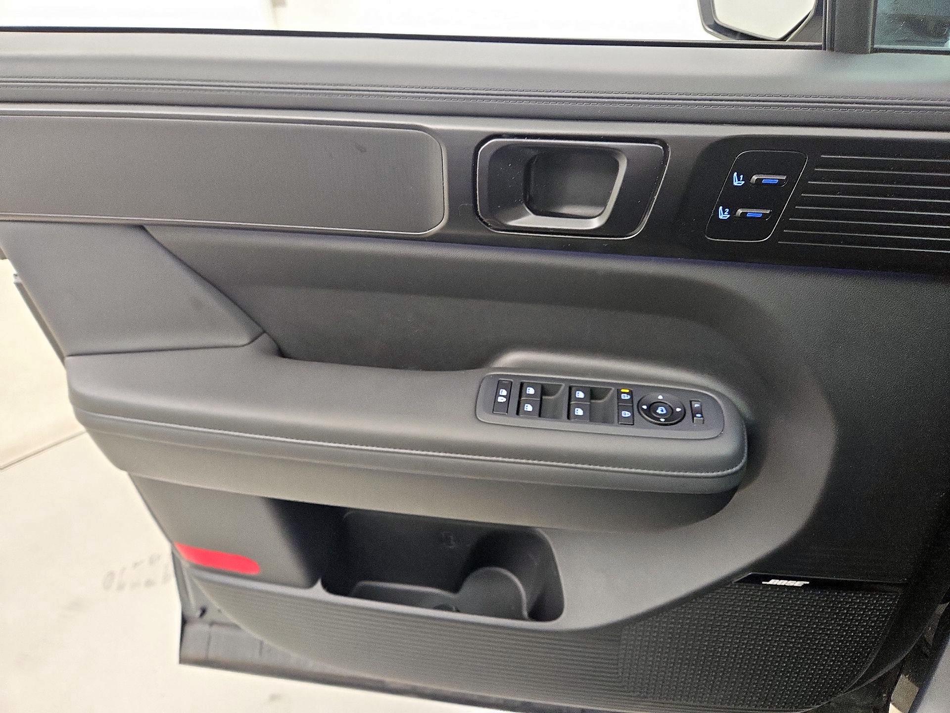 Thumbnail: 2025 Hyundai Santa Fe - 12